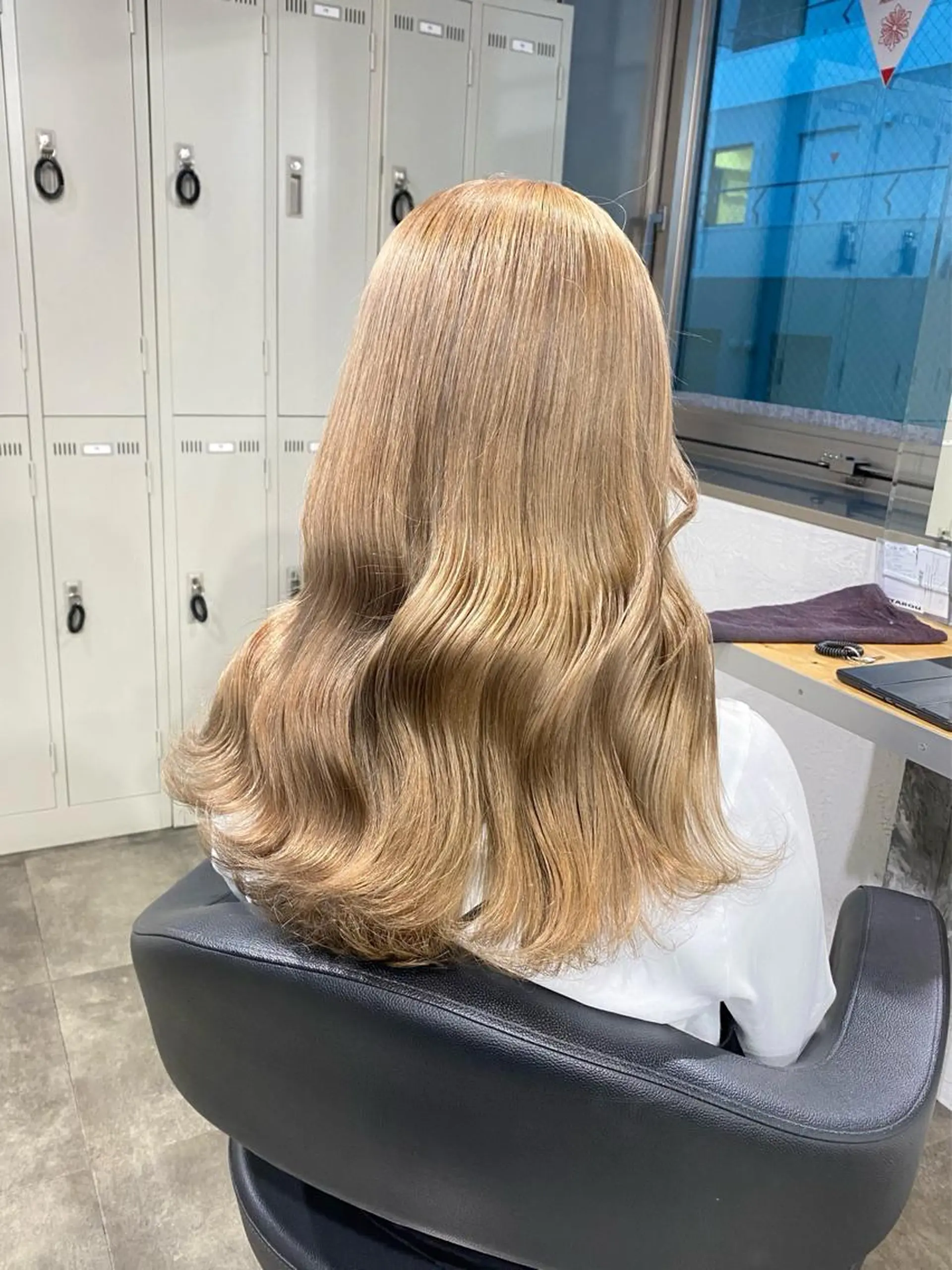 カラー ブリーチ ケアブリーチ ヘアカラー ヘアセット ブリーチ縮毛矯正加藤 赤み無し透明感ヘアのヘアスタイル