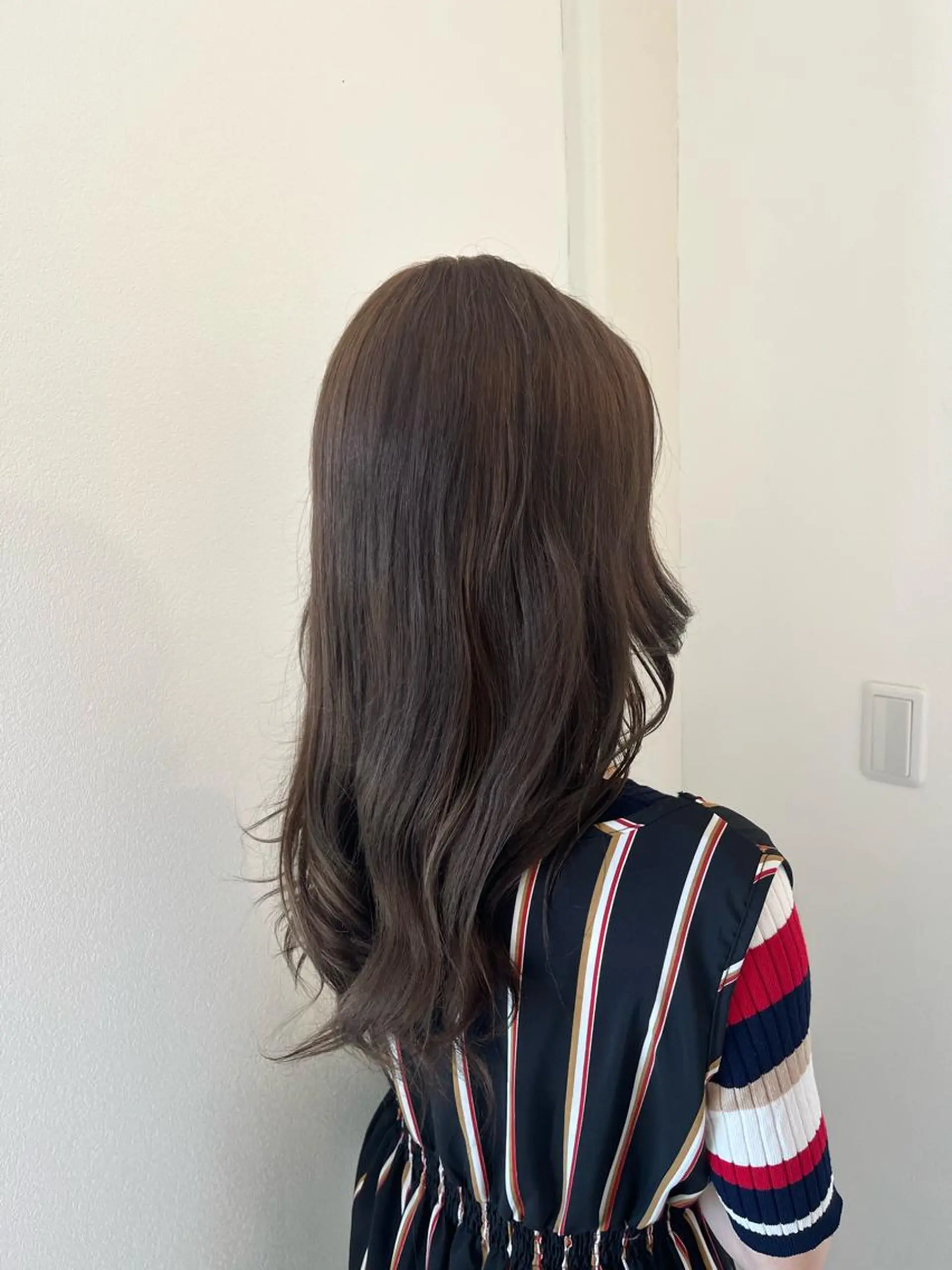 ロング カラー アッシュ ベージュカラー ブリーチ ケアブリーチ ダブルカラー 🌼あんなtrend color🌼のヘアスタイル