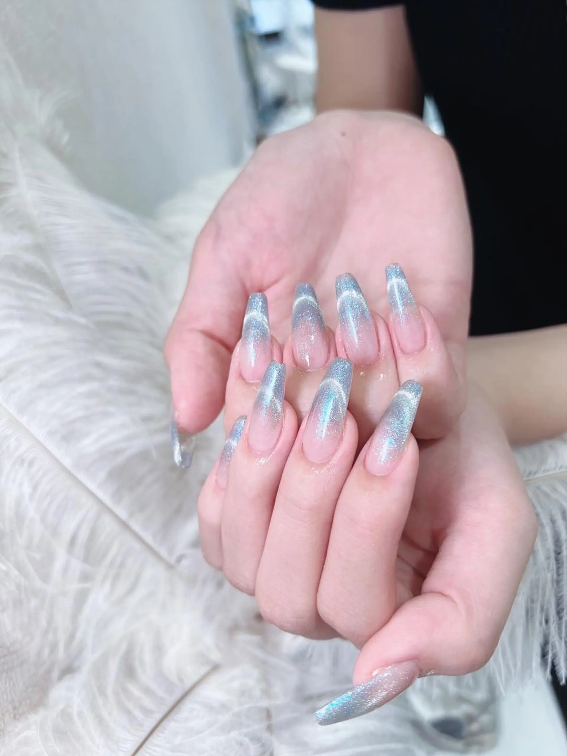 ネイル マグネットネイル Ubuntu🎀 ネイルサロン✨のネイルデザイン