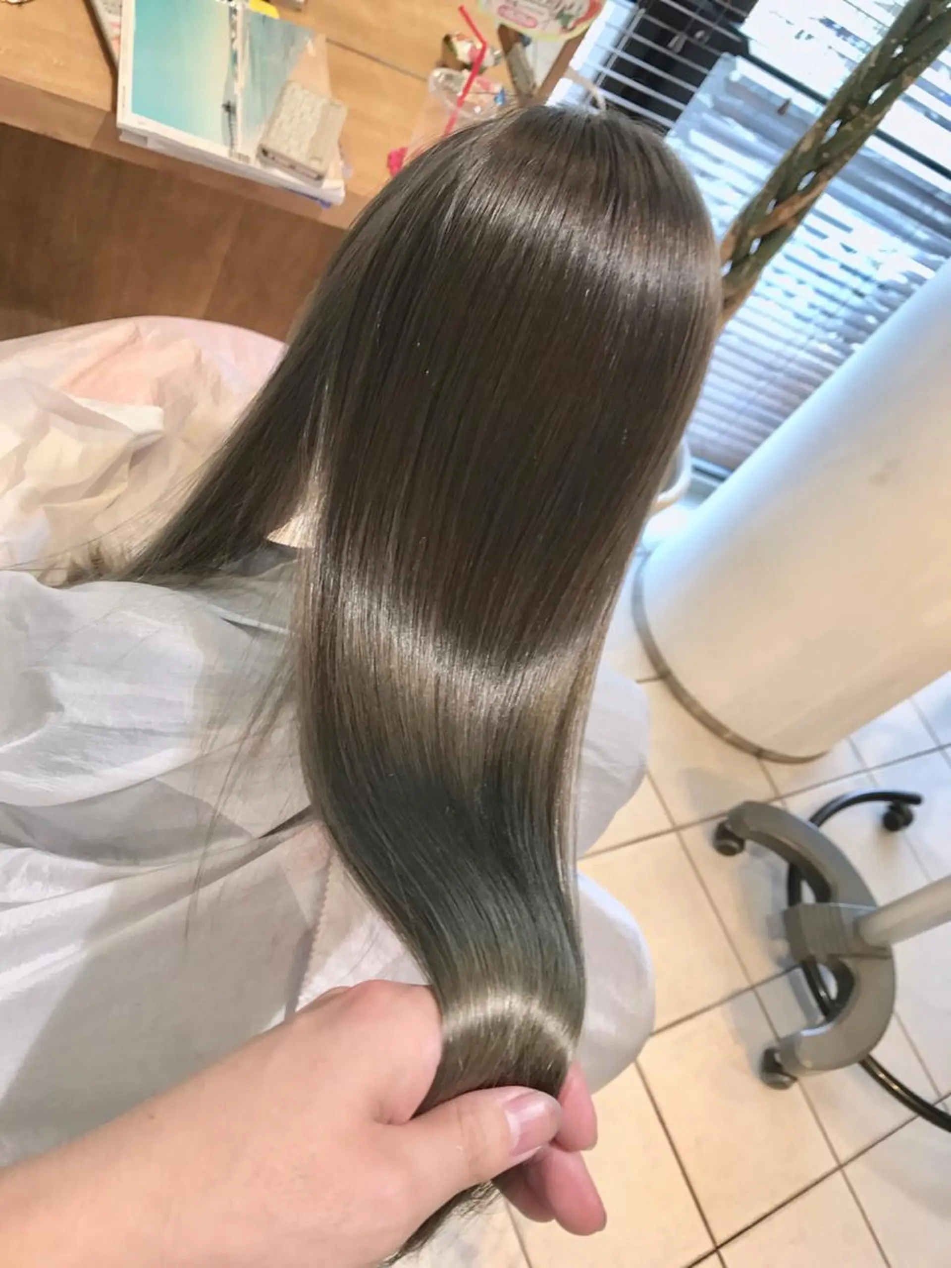 ロング カラー アッシュ 透明感カラー 光吉 洋平のヘアスタイル