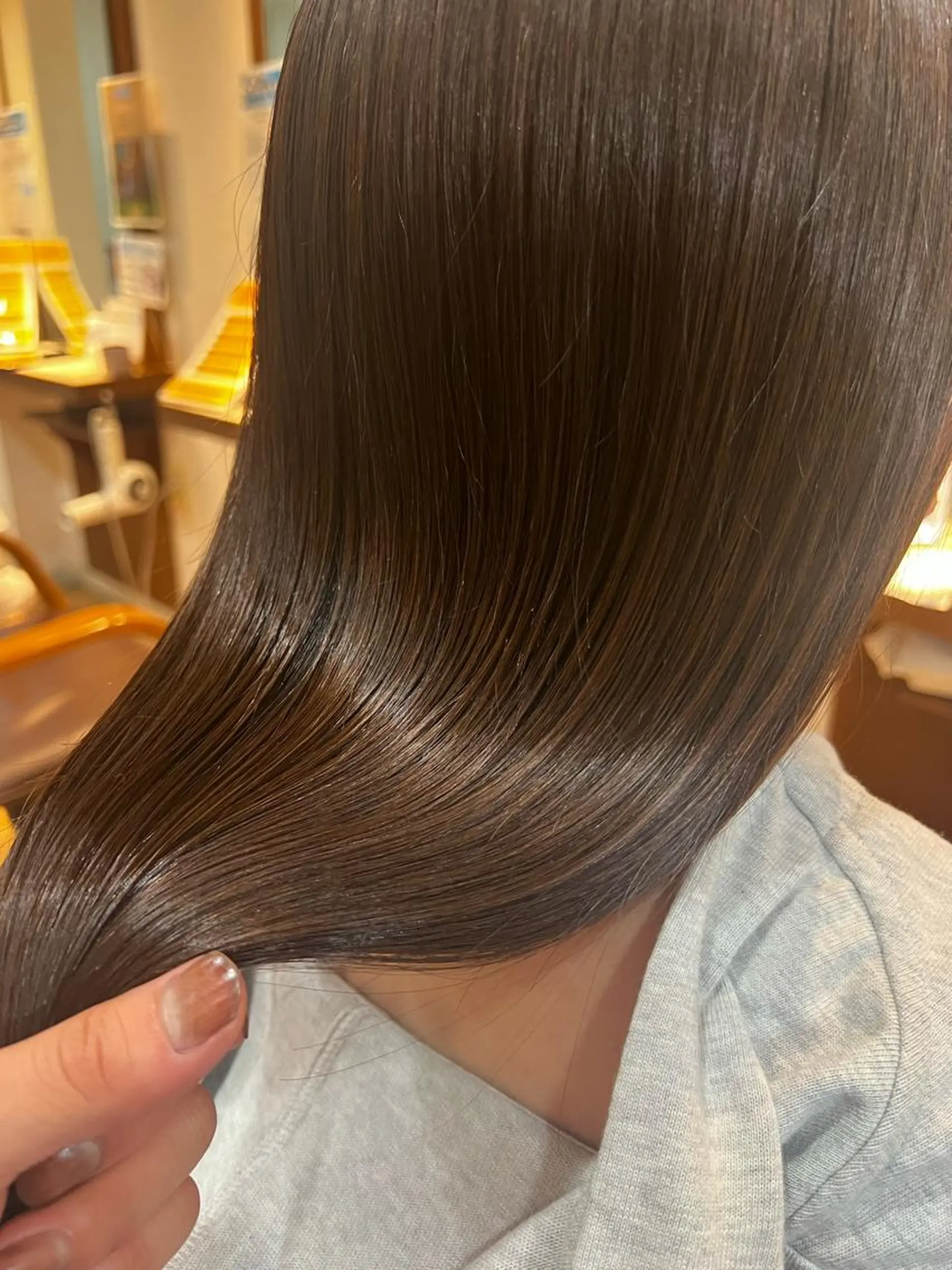 セミロング 髪質改善TR特化 副店長 坂田一樹】のヘアスタイル