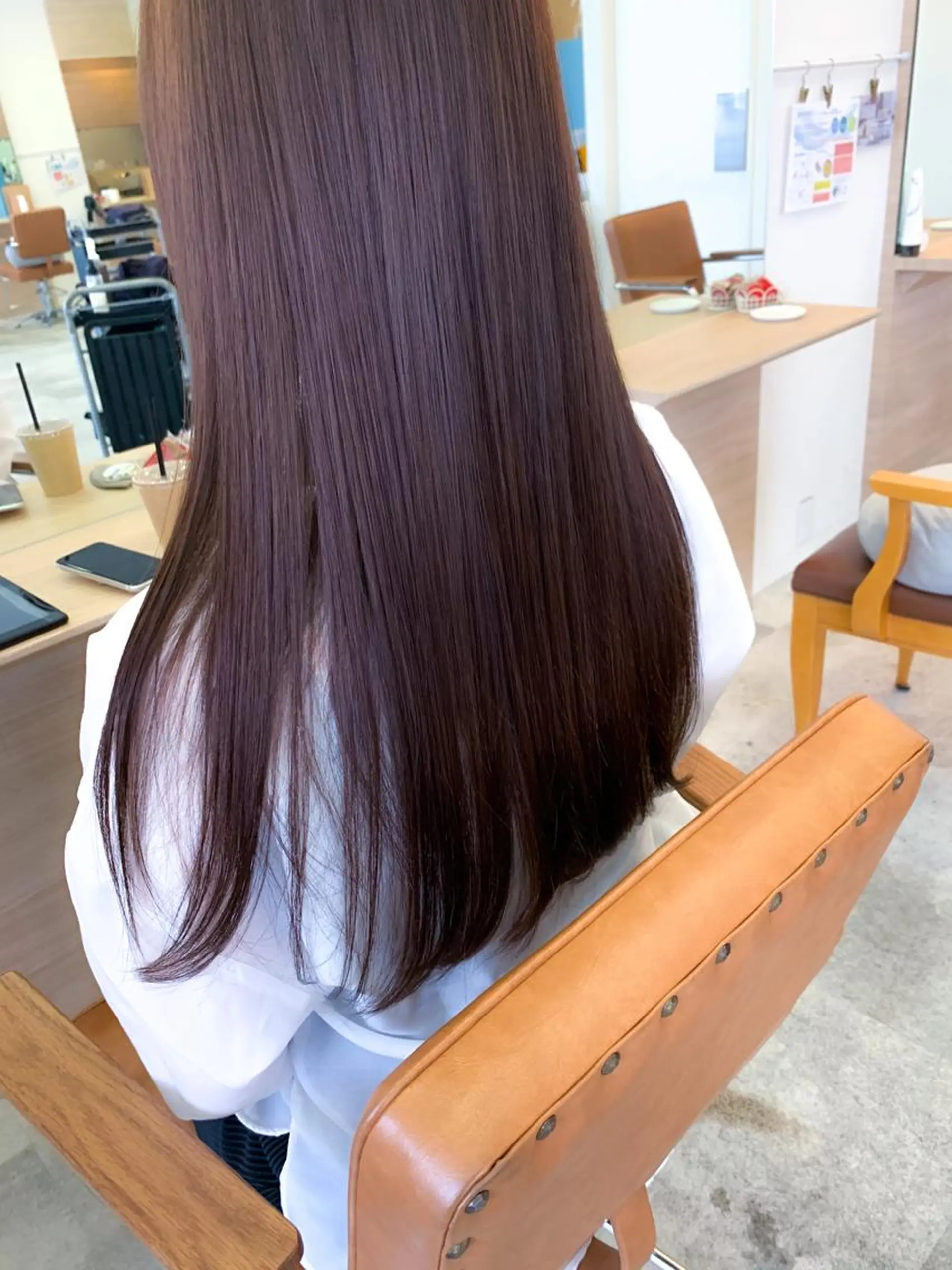 ロング カラー アッシュ ブリーチ ケアブリーチ 透明感カラー ダブルカラー モリシュンスケ /レイヤー/髪質改善のヘアスタイル