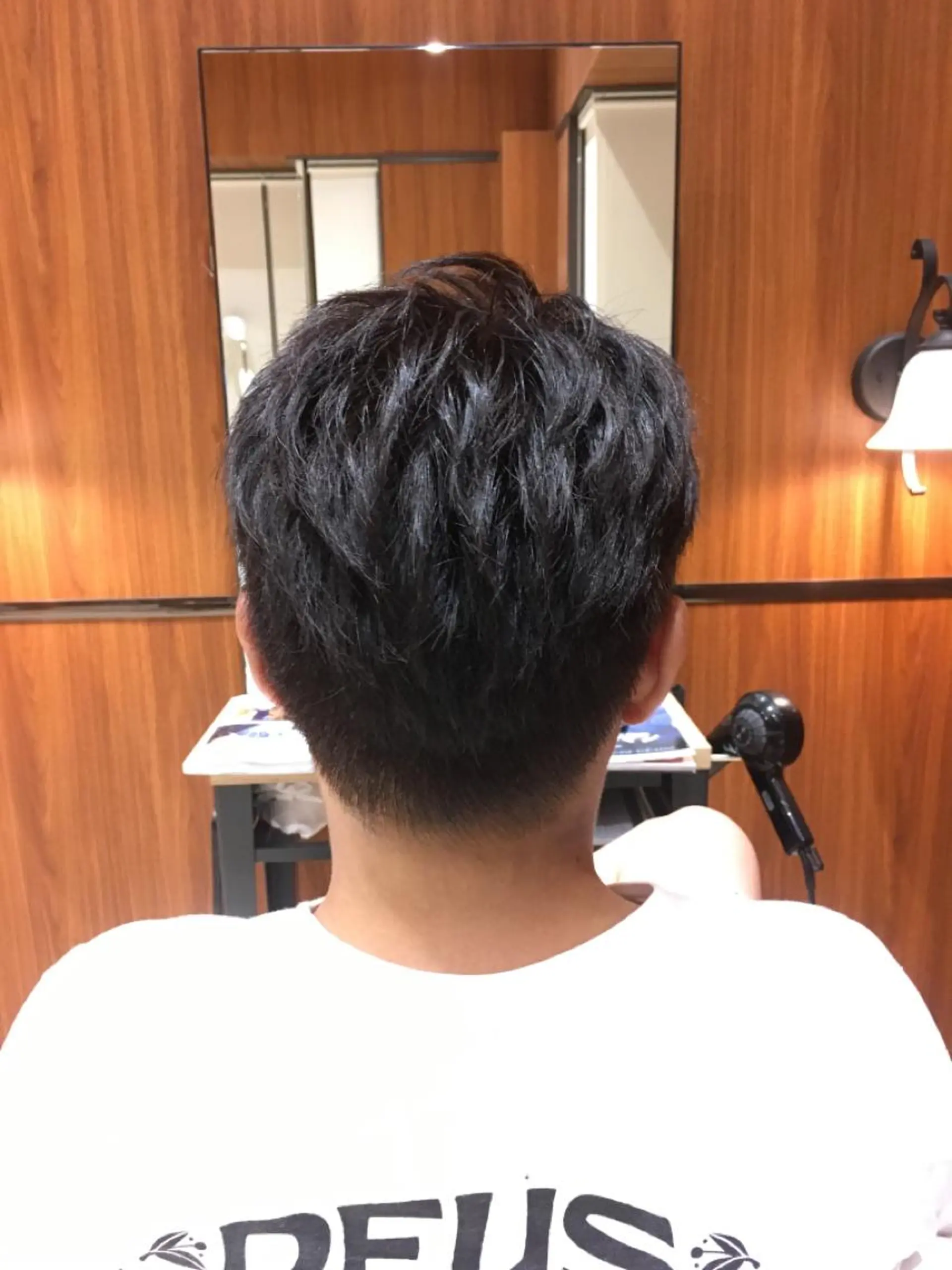 ショート メンズ 飛來 藤本のヘアスタイル