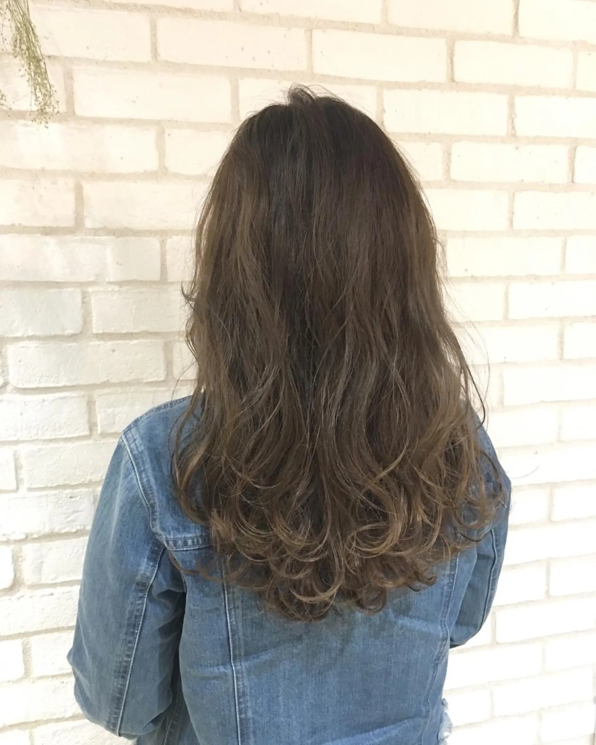ロング カラー アディクシーカラー ベージュカラー 佐藤 高徳のヘアスタイル