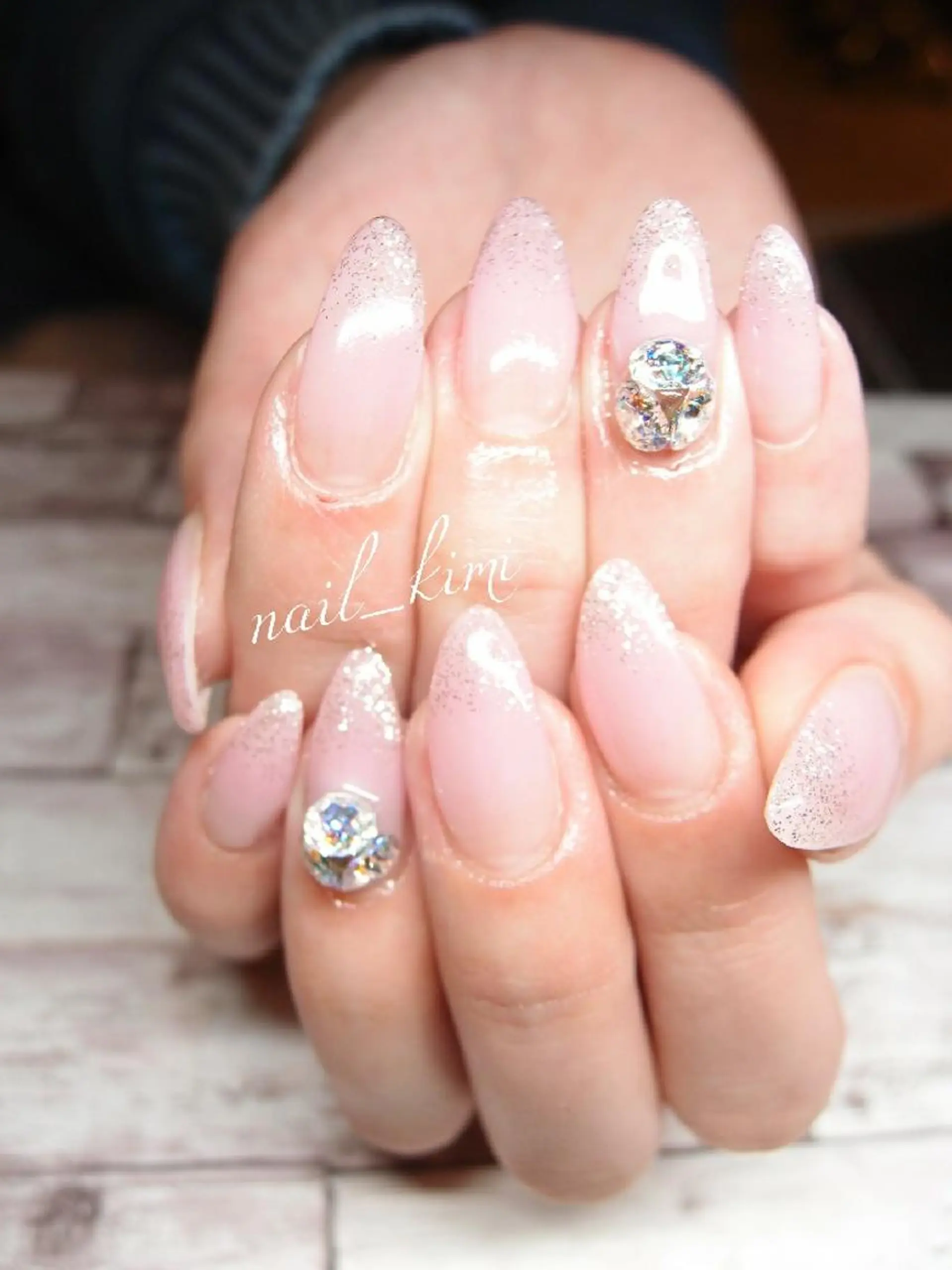 ネイル ラメ(グリッター) ワンカラーネイル ConneQt所属・ETHOSENSE. kimikaのネイルデザイン