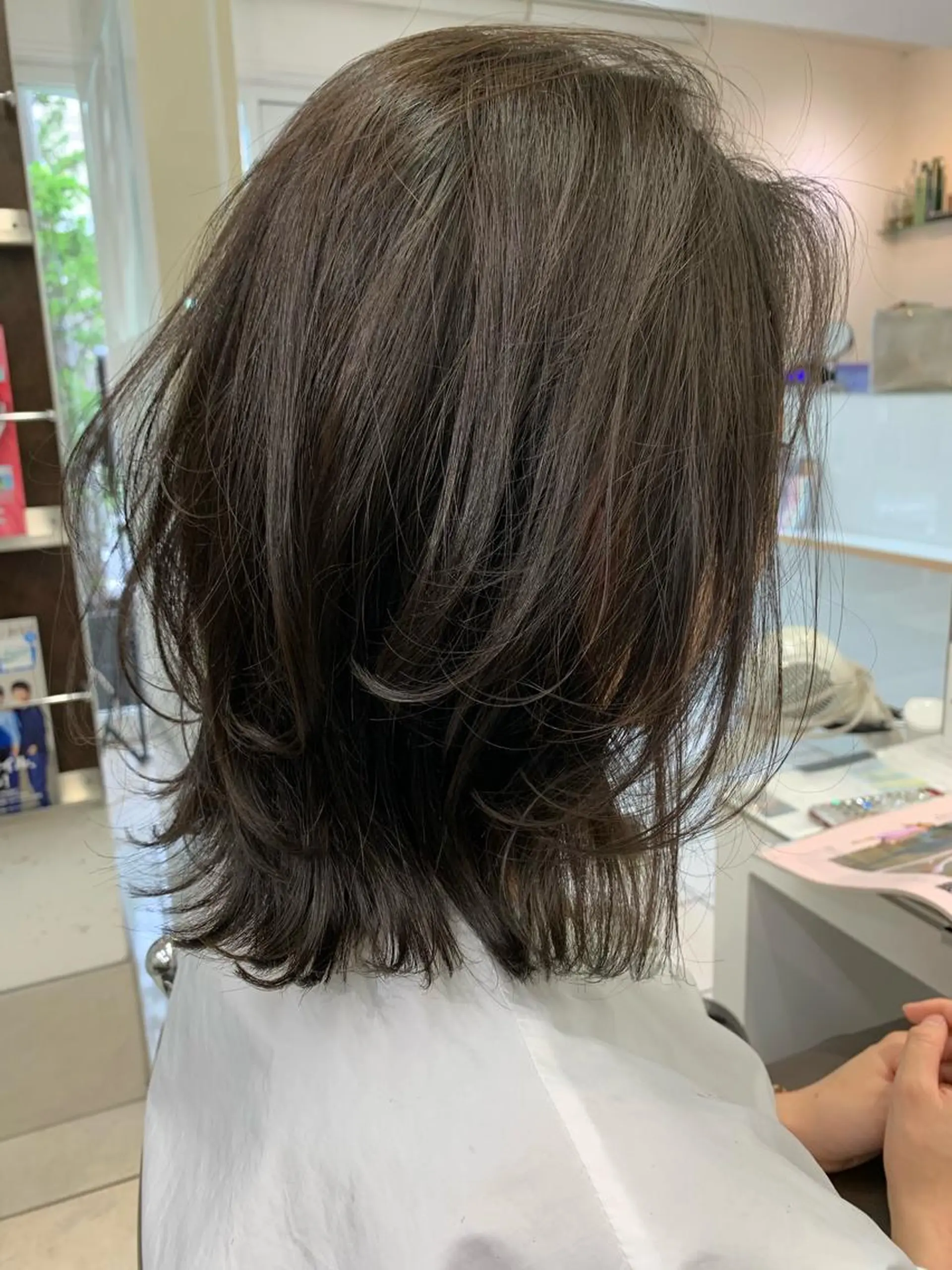 ミディアム 寺山 佳貴のヘアスタイル