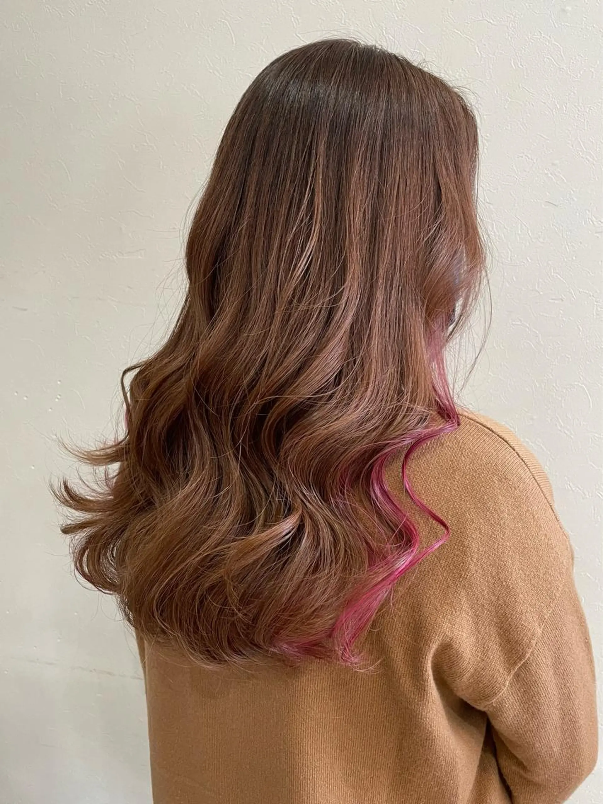 ロング カラー ブリーチ インナーカラー Freez狭間 裕美のヘアスタイル