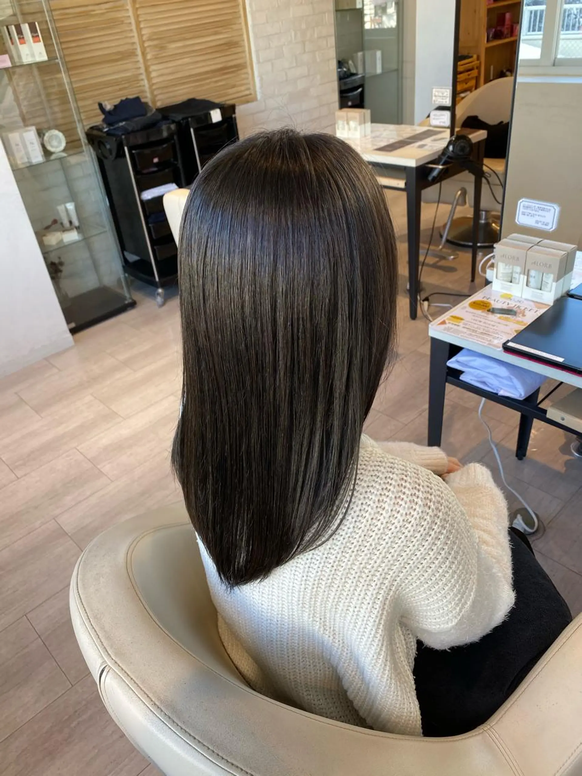 セミロング カラー ブルーカラー シルバー 金子 富士のヘアスタイル