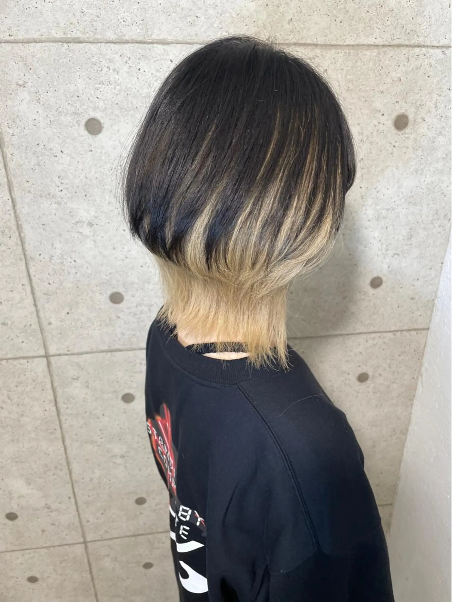 ミディアム カラー ボブ ウルフカット 1日1名様限定 予約可能のヘアスタイル