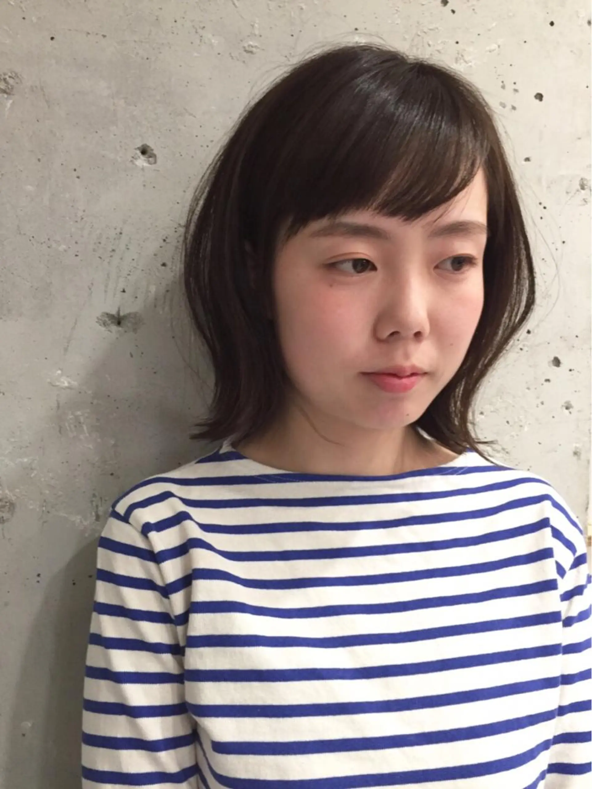 ミディアム 稲田 結衣夏のヘアスタイル