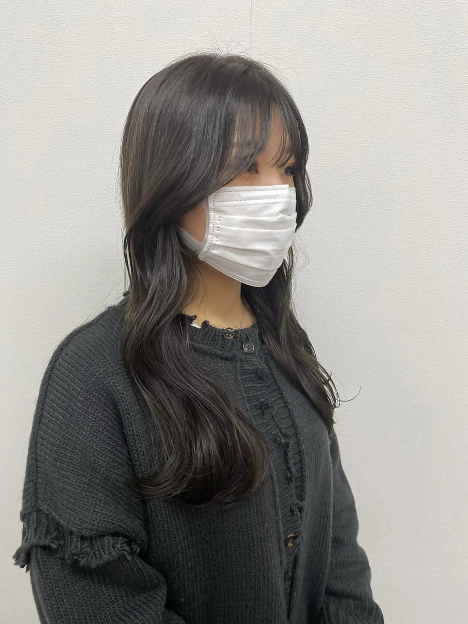 ロング カラー ヘアアレンジ アッシュ ベージュカラー ヨシンモリ 韓国風ヘア カット ヘアカラー トリートメント 酸性縮毛矯正🧴韓国 レイヤー/髪質改善のヘアスタイル