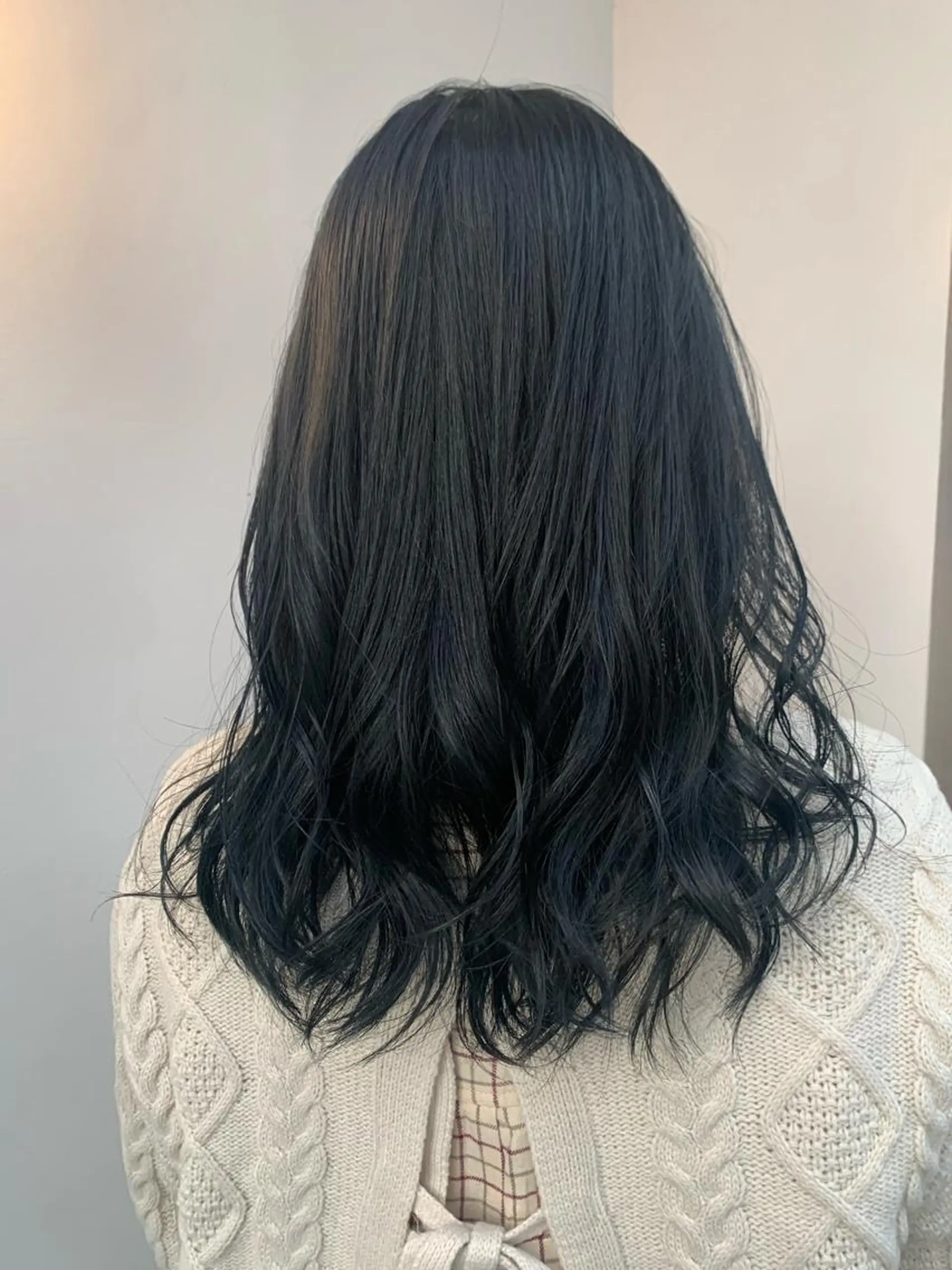セミロング カラー ブリーチ ブルーカラー 透明感カラー ネイビーカラー ブリーチなしカラー ヘアカラー トリートメント 中目黒🌼 🌼ハナのヘアスタイル