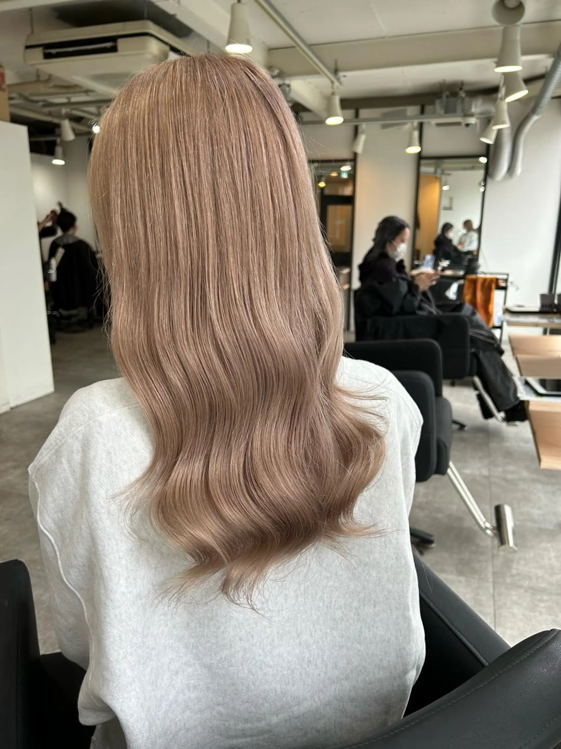 ミディアム カラー ブロンド ヘアカラー トリートメント ✂️大門 巧✂️ LAFF心斎橋店のヘアスタイル