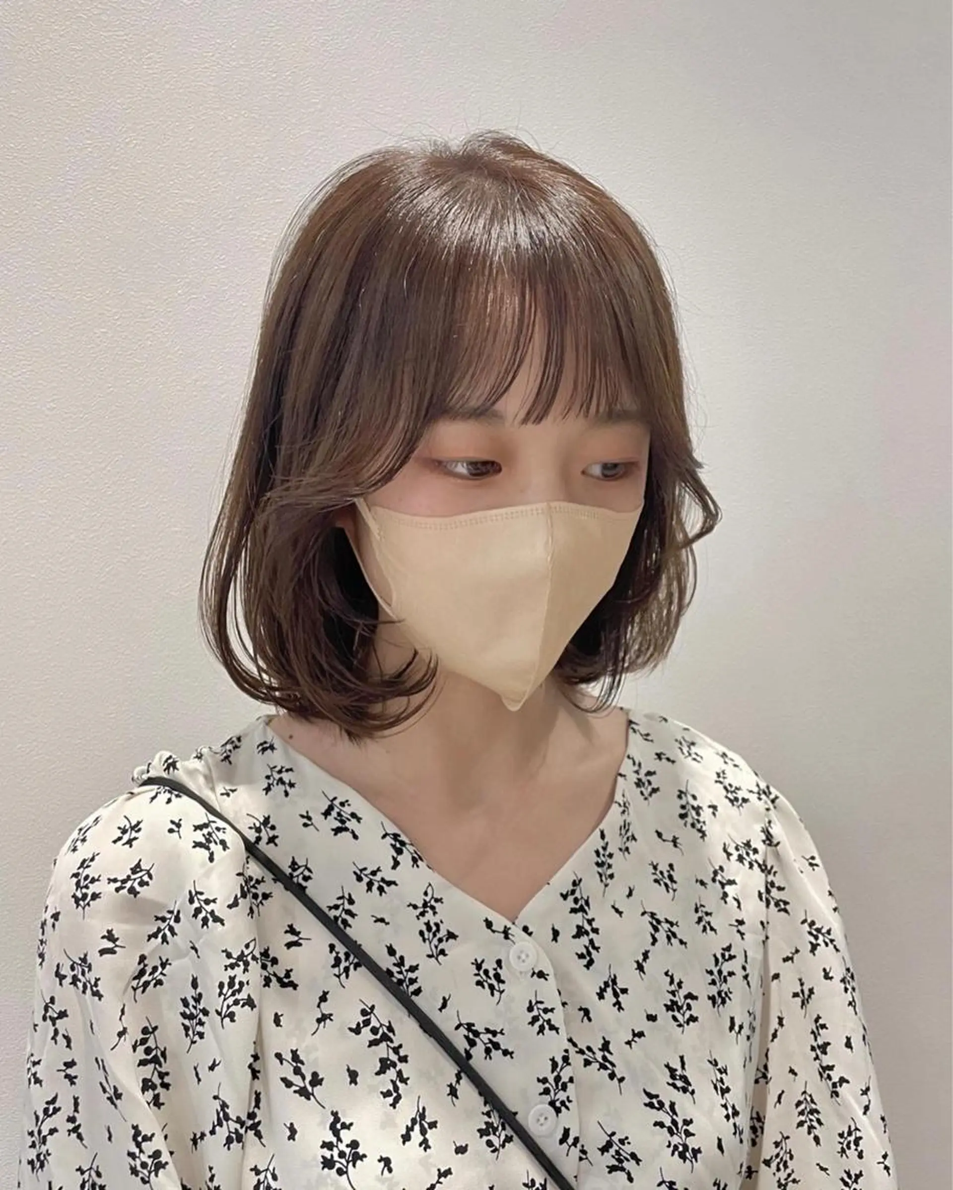 ミディアム カット ヘアカラー トリートメント 銀座/レイヤーカット 🤍内野すみれのヘアスタイル