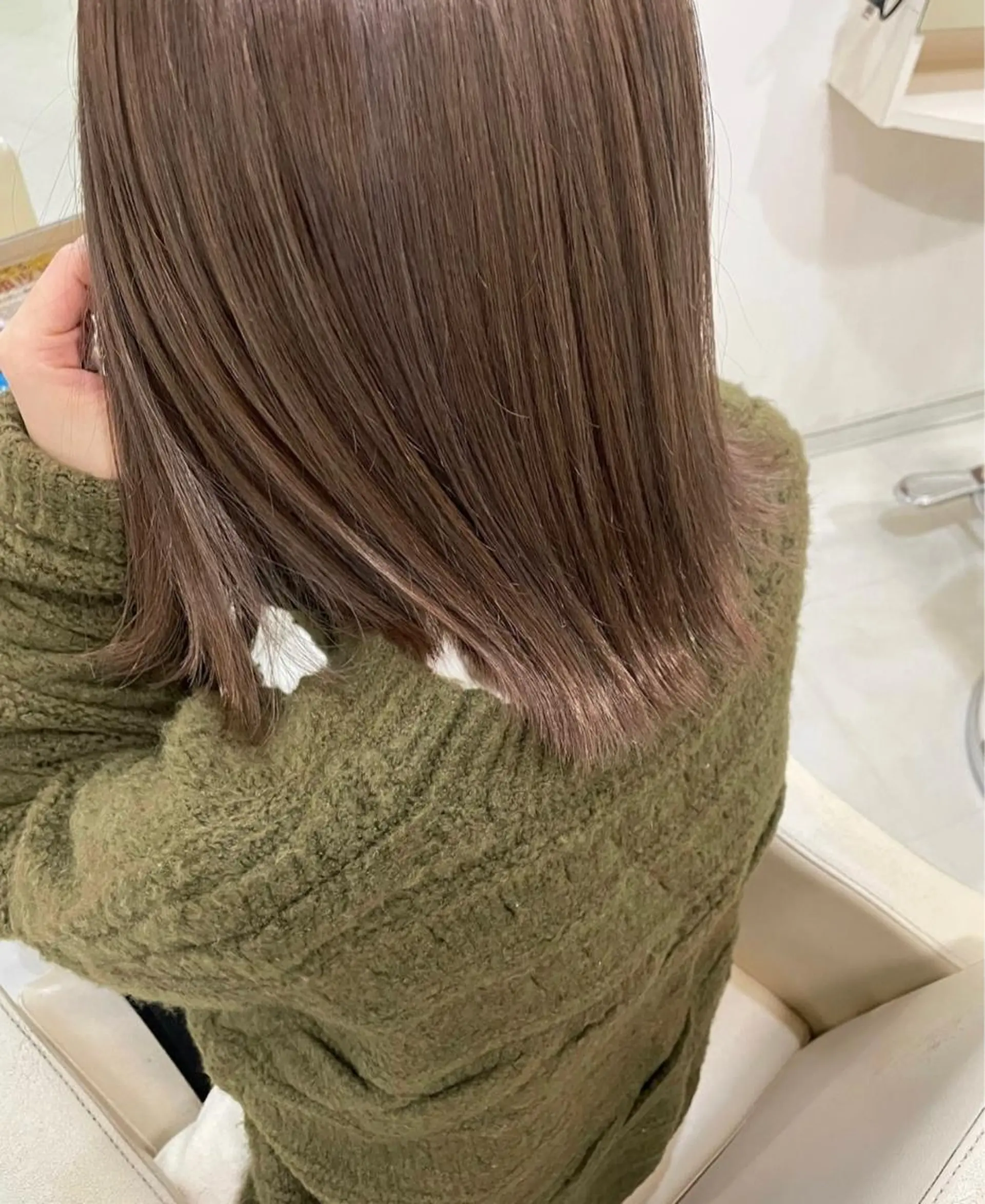 ミディアム 金井愛華 【monolith】のヘアスタイル