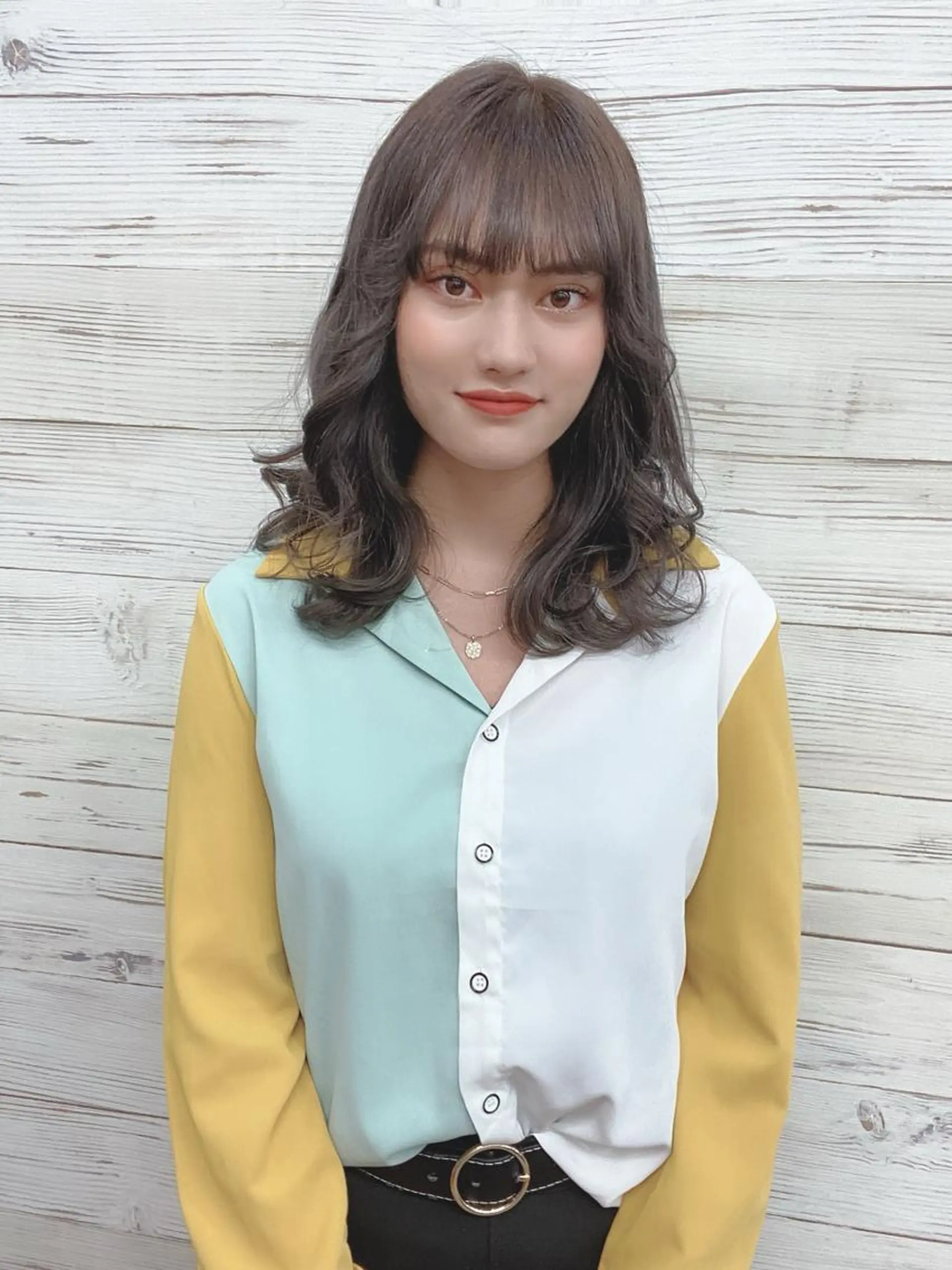 ロング カラー ヘアアレンジ ショートボブ 編み込みエクステ シールエクステ バレイヤージュ 透明感カラー LAVENDIA 初音のヘアスタイル