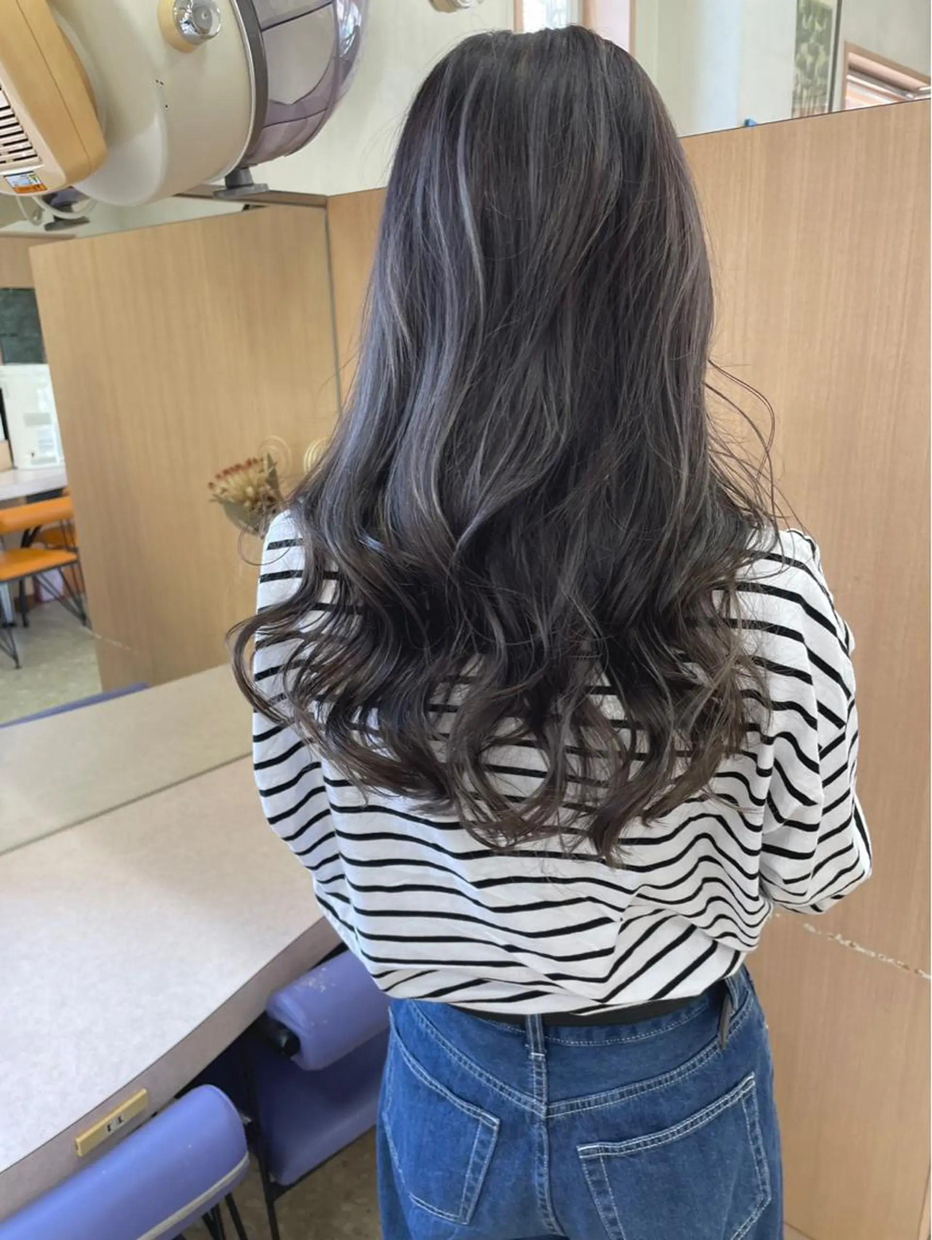 セミロング カラー ハイライトカラー ハイライト yui .のヘアスタイル