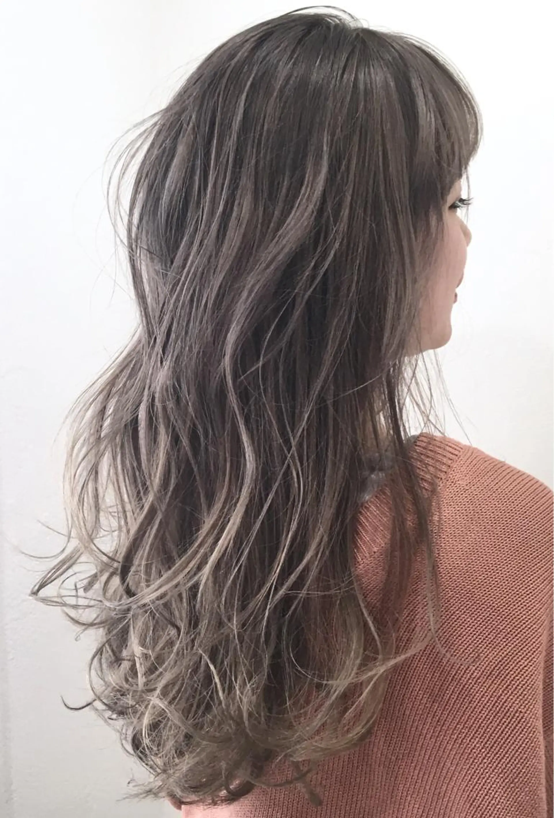 ロング カラー パーマ ヘアアレンジ メンズ マツエク・マツパ ベージュカラー 境 健助のヘアスタイル