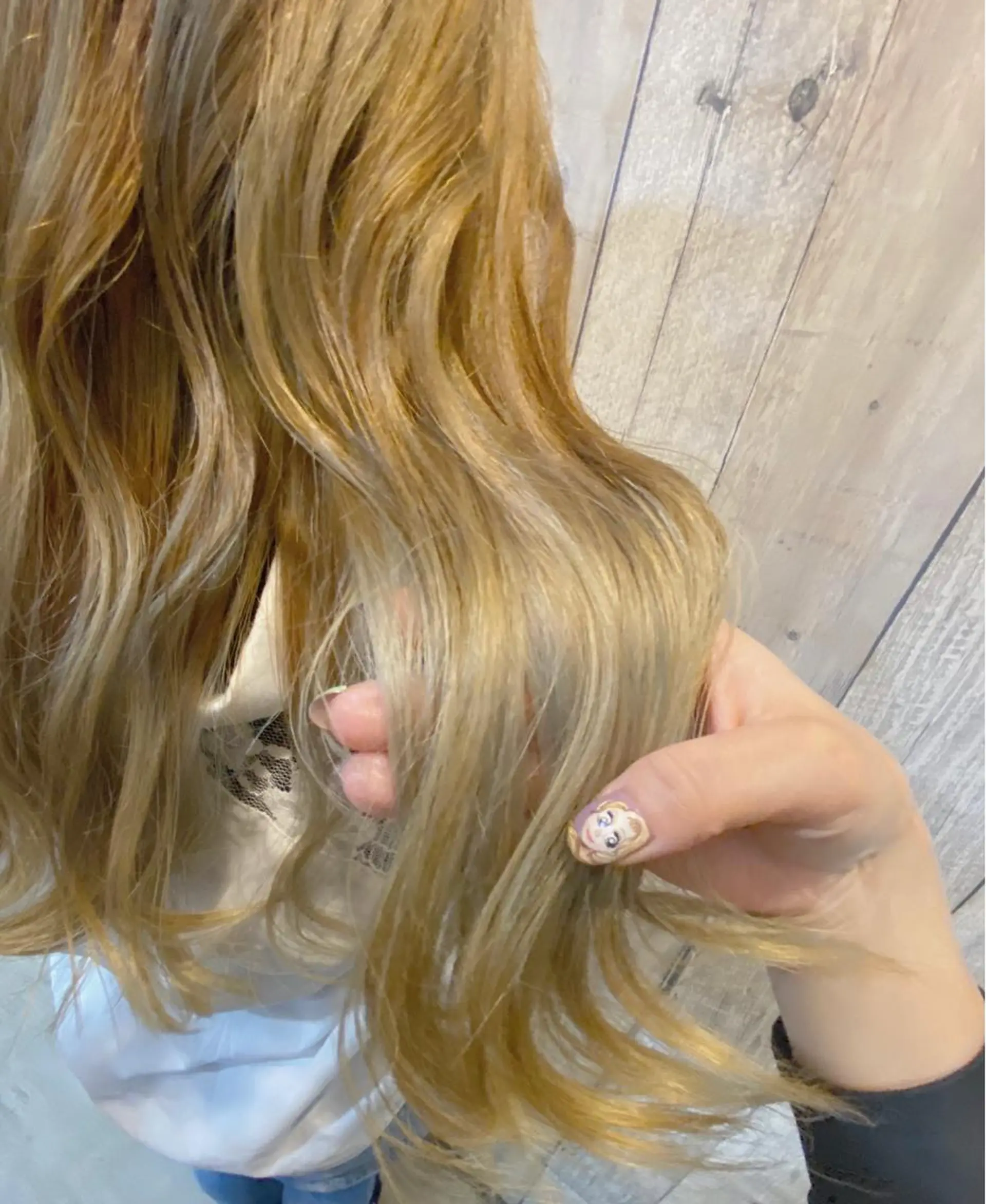 ロング カラー JILL ユキのヘアスタイル