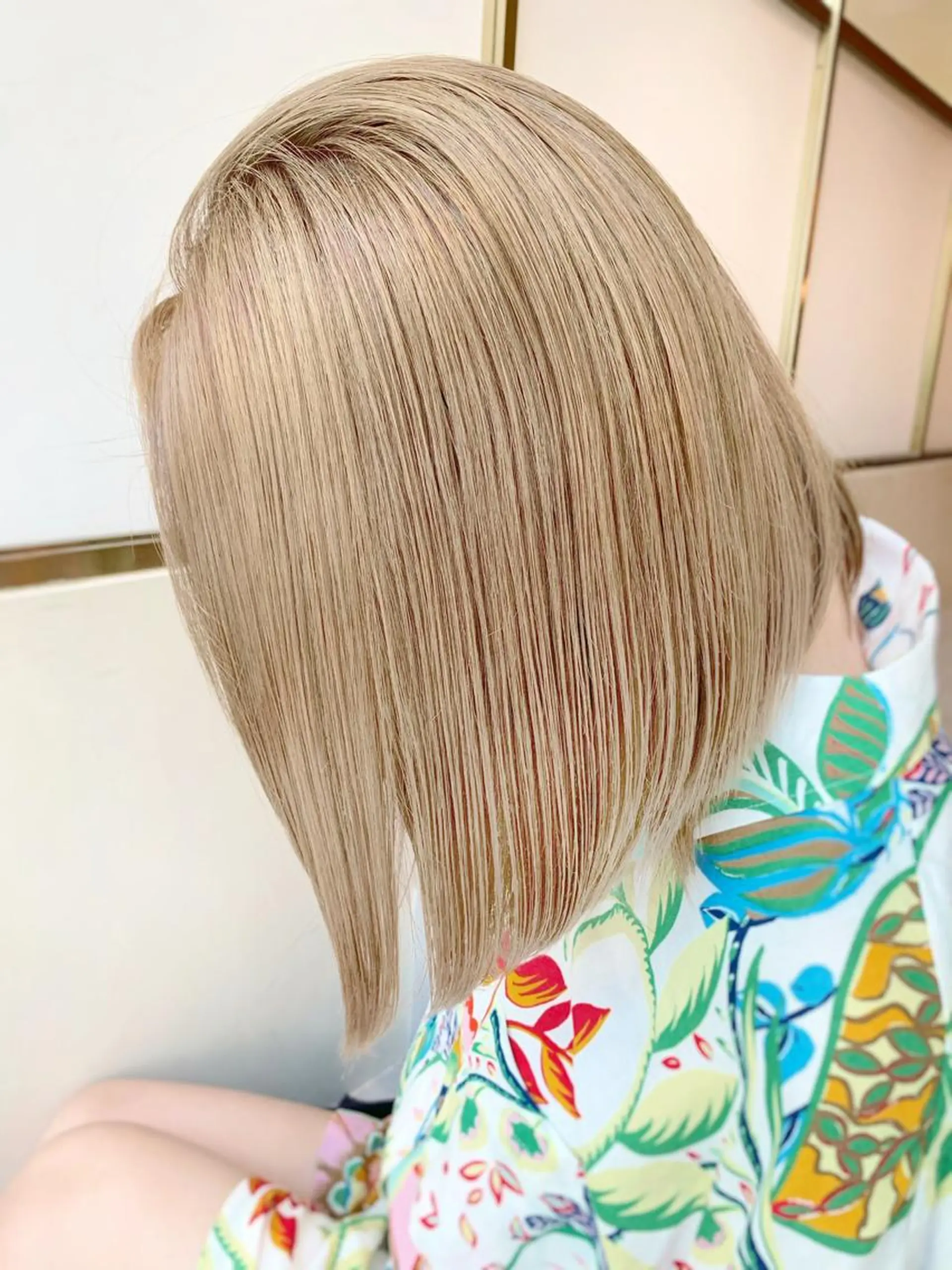 ミディアム カラー ヘアカラー トリートメント ヘアセット レイヤー専門家 ダブルカラー修のヘアスタイル