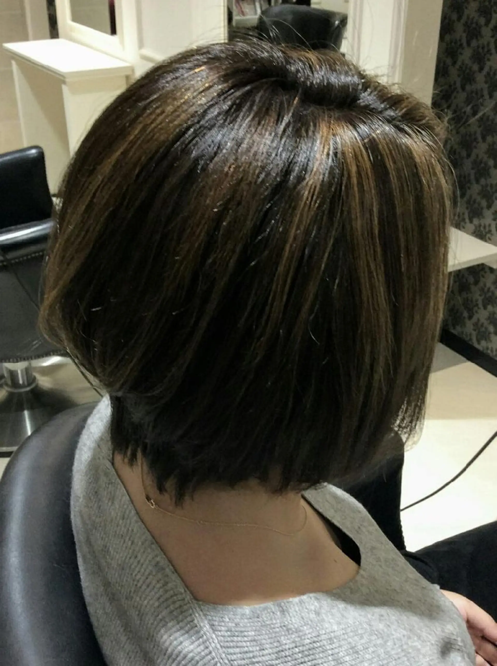 ショート カラー ショートボブ 透明感カラー グレージュ ハイライトカラー ボブ 畠村 美智子のヘアスタイル