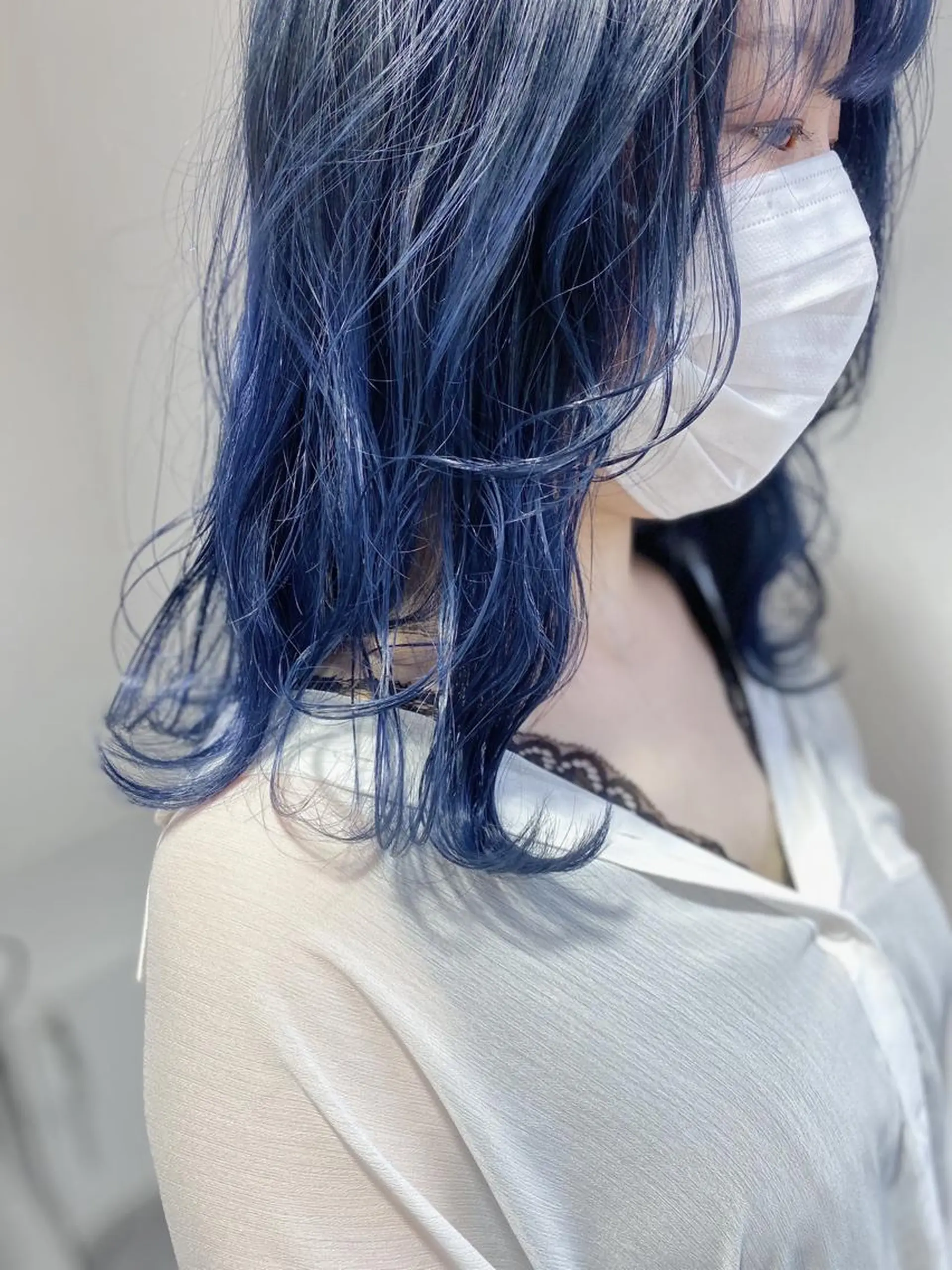 ミディアム カラー ブリーチ ネイビーカラー ヘアカラー 新井 広之のヘアスタイル