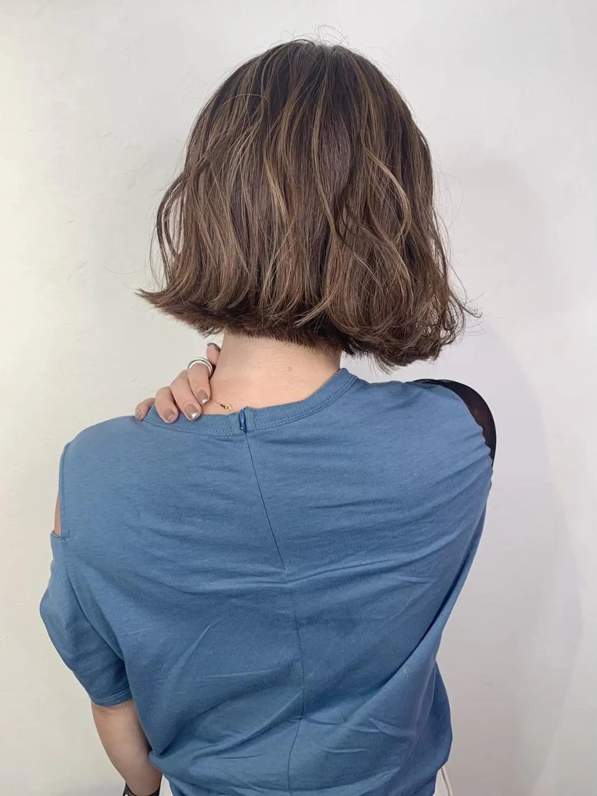 ミディアム カラー ダブルカラー グラデーションカラー ハイライトカラー イルミナカラー インナーカラー カット ヘアカラー BUCKS【天王寺】 バックス【駅30秒】のヘアスタイル