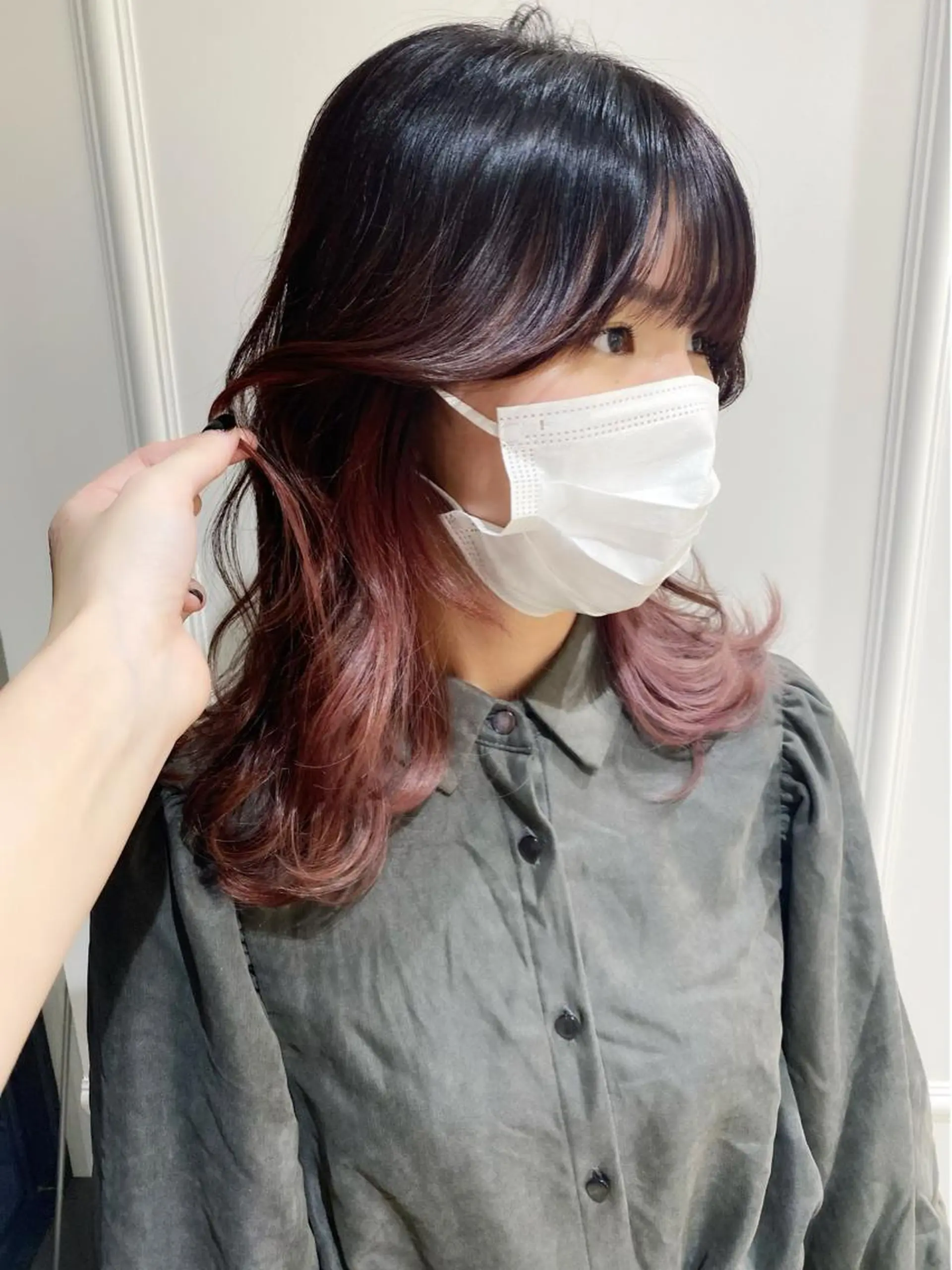 ミディアム カラー 韓国レイヤーカット/ ダブルカラーのヘアスタイル