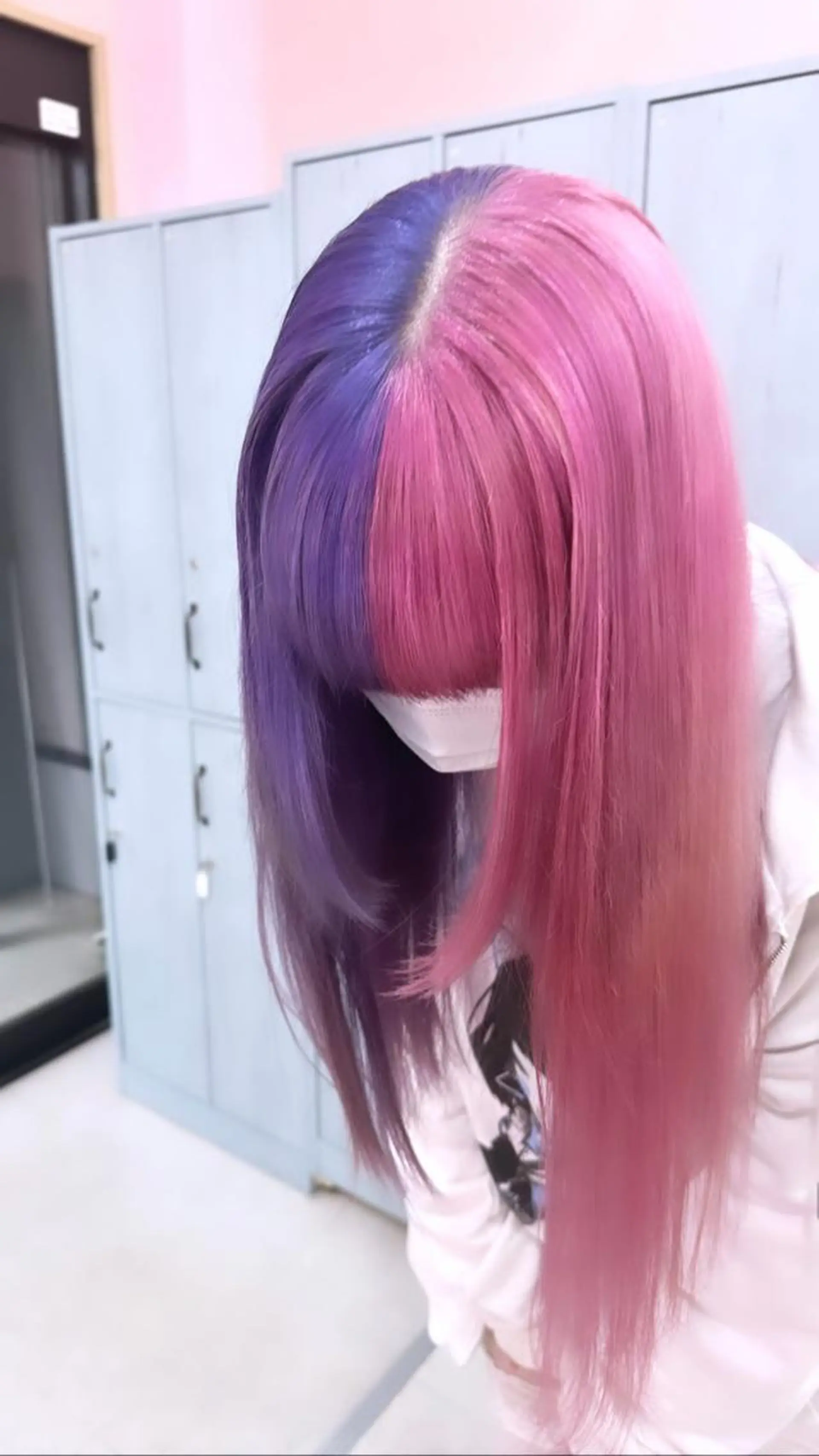 セミロング カラー アッシュ アッシュグレー アッシュグレージュ バレイヤージュ ミストバング ✨色落ちまで可愛い✨ MANATO🎨🌈のヘアスタイル