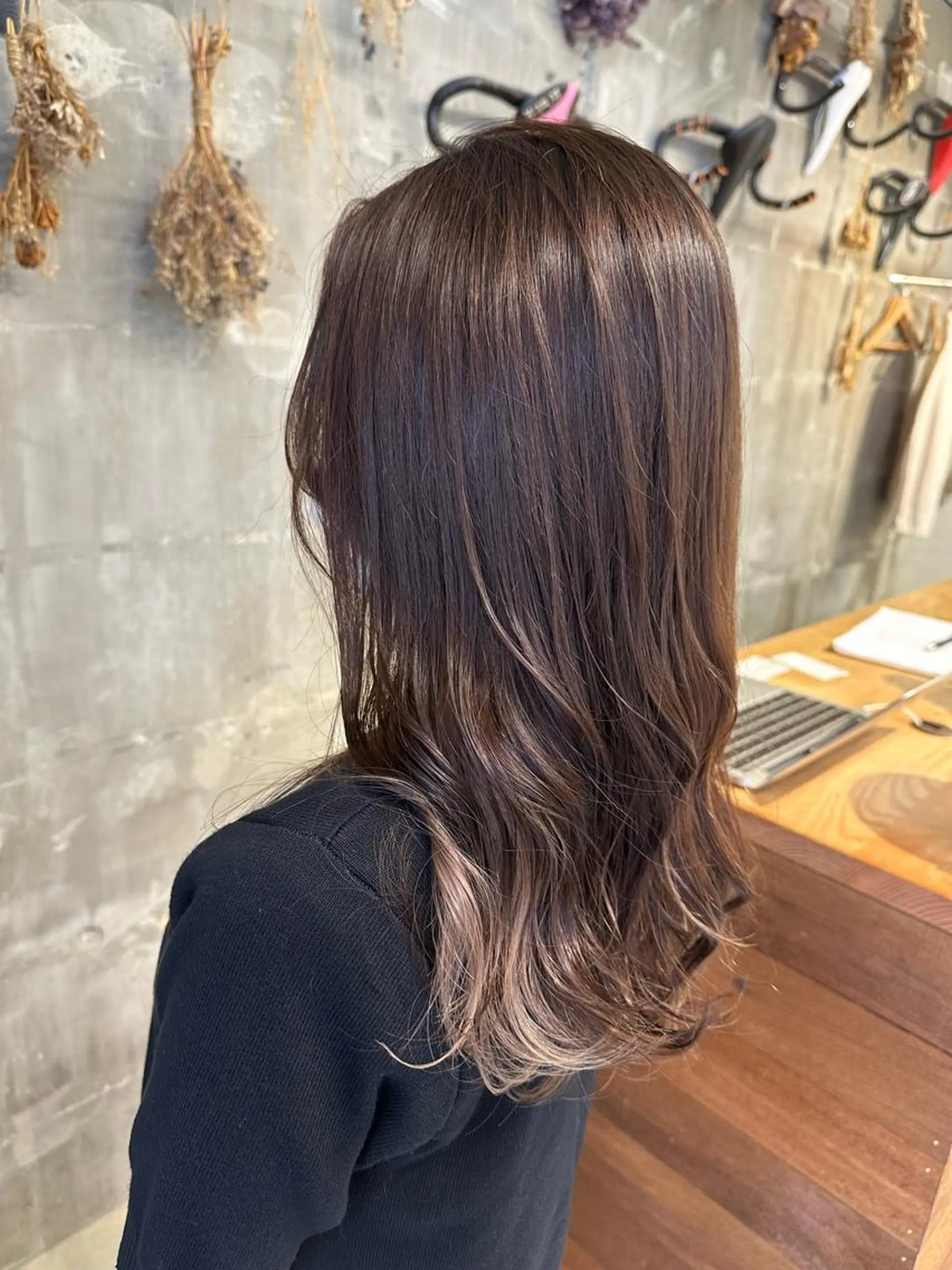 ロング カラー インナーカラー 竹内 麻乃のヘアスタイル