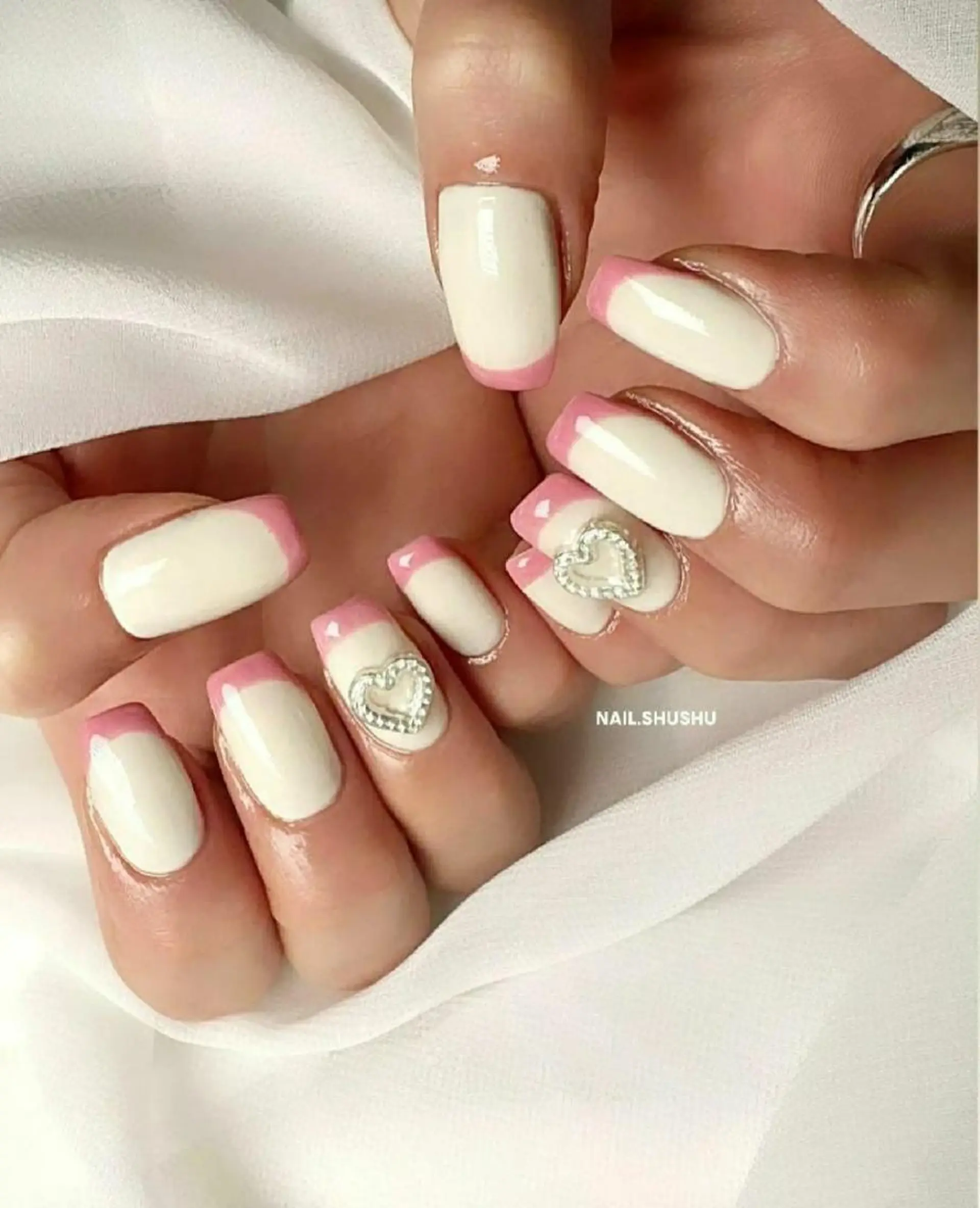 ネイル 持ち込み ニュアンスネイル ワンカラーネイル シンプルネイル 春ネイル 3dパーツ/流行り 👧shushu❤️のネイルデザイン