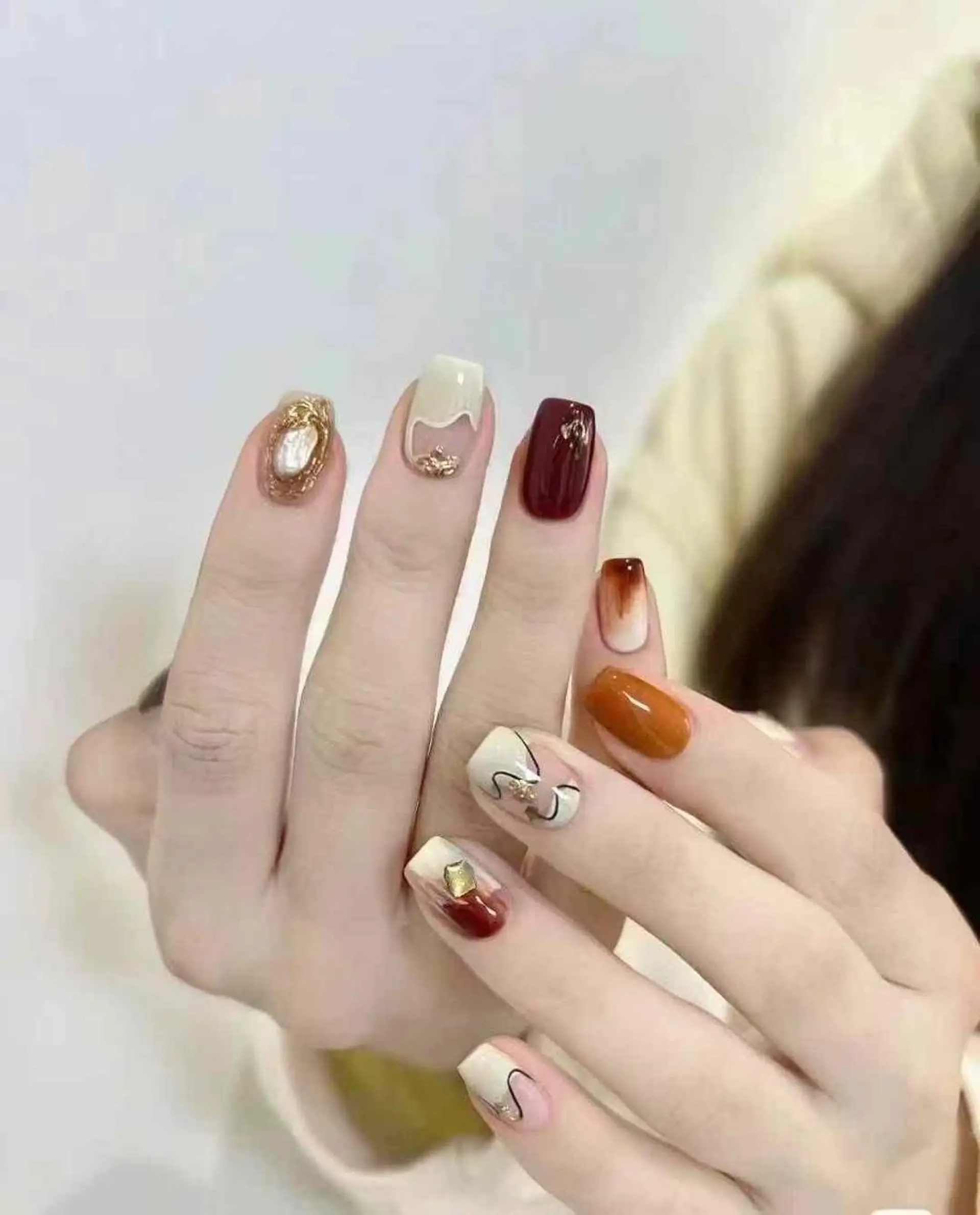 ネイル VIVIAN リサのネイルデザイン