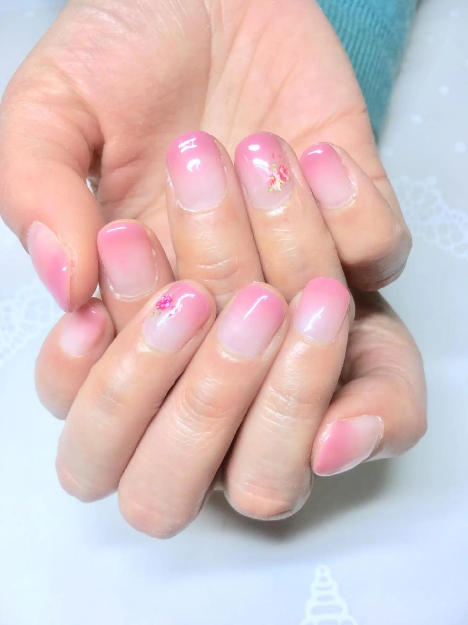 ネイル 新宿ネイルサロン ジェミディローサのネイルデザイン