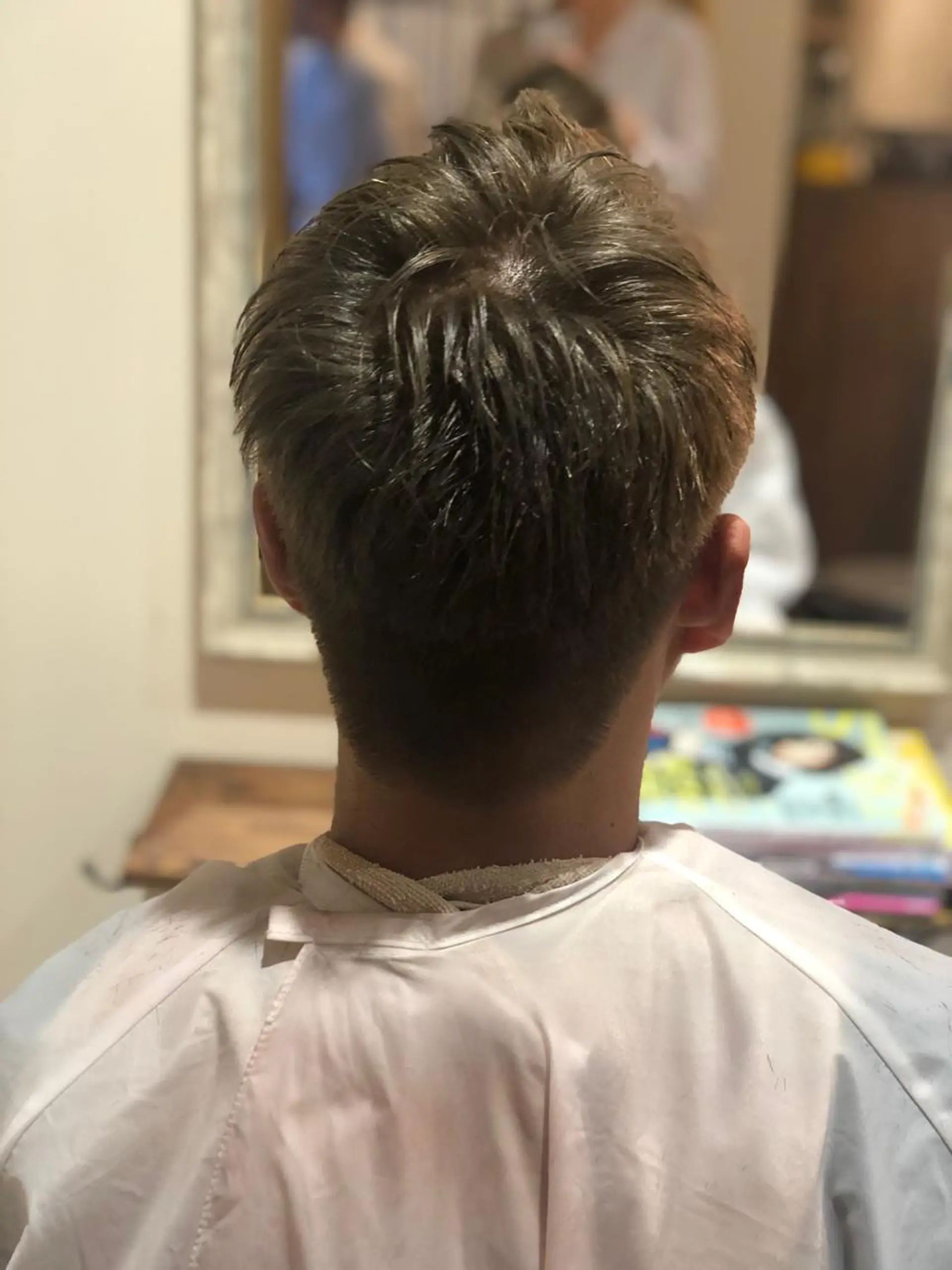 カラー メンズ 顔周りデザイン/ ママ美容師/濱ほのかのヘアスタイル