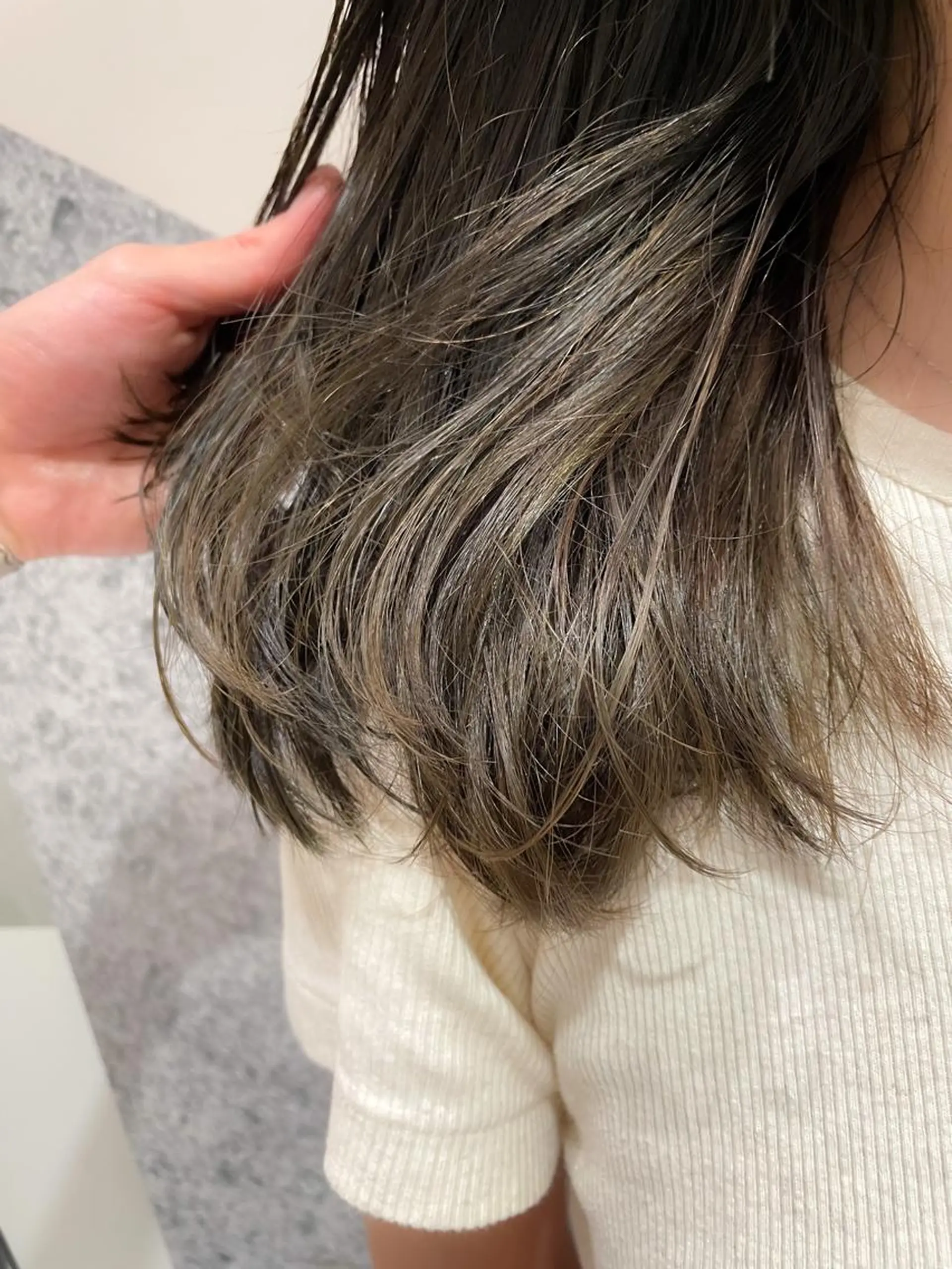 セミロング 矢口 嵩人のヘアスタイル