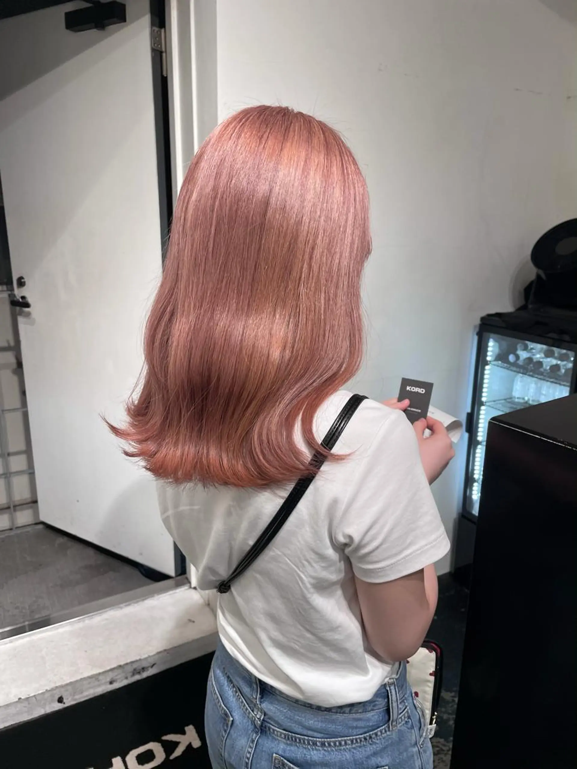 ミディアム カラー ヘアアレンジ ベージュカラー ブリーチ ピンクカラー ピンクベージュ カット ヘアカラー トリートメント 艶ハイトーン/ヘア アレンジAYAKAのヘアスタイル