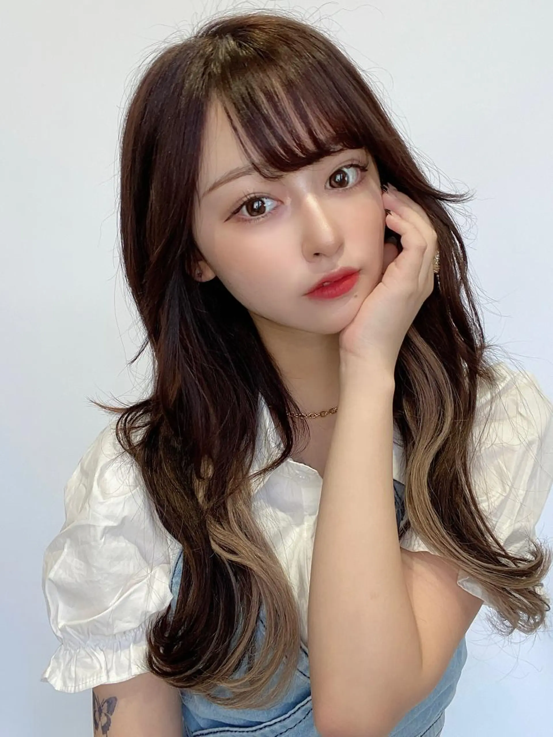 ロング カラー バレイヤージュ ブリーチ ケアブリーチ ダブルカラー ハイライトカラー カット ヘアカラー トリートメント 新宿✨顔周りカット 韓国ヘア/坂本亜裟海のヘアスタイル