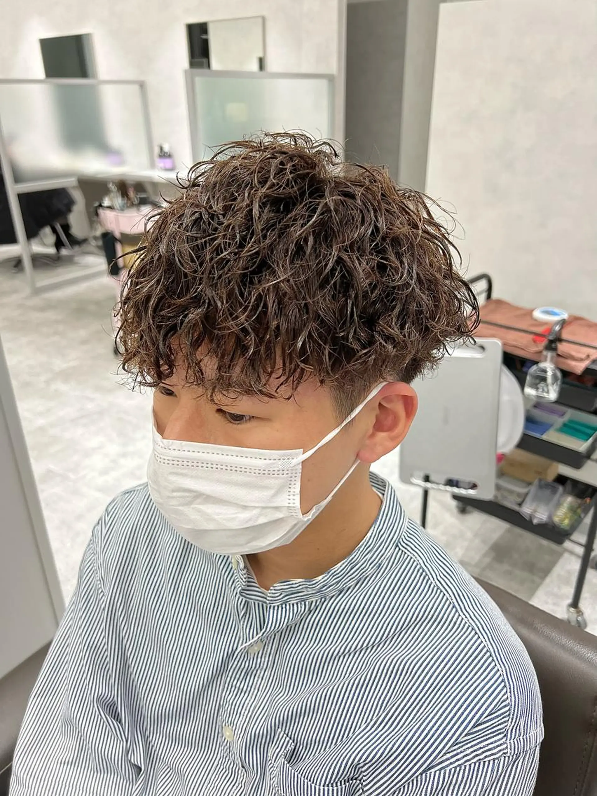ショート カラー パーマ メンズ 関西センターパート メンズモデル募集のヘアスタイル