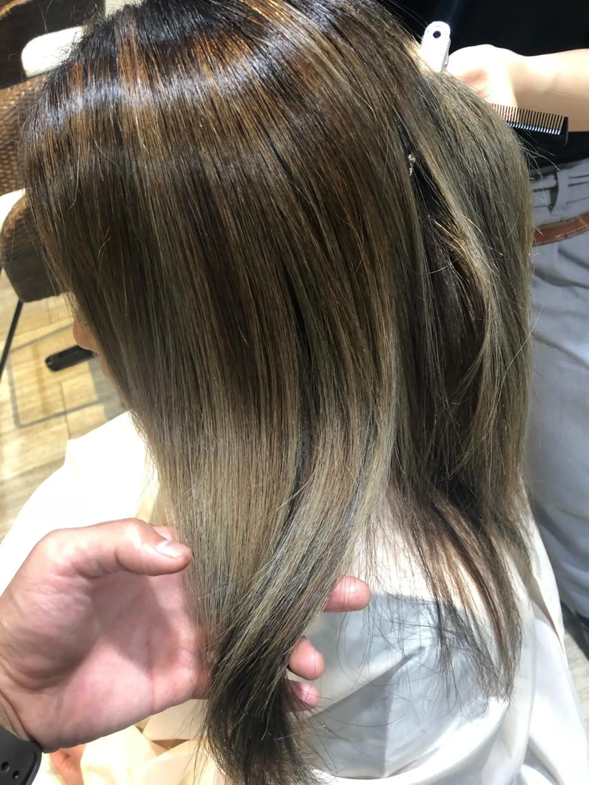 ロング ハイライト 縮毛矯正/髪質改善 主税巧一のヘアスタイル