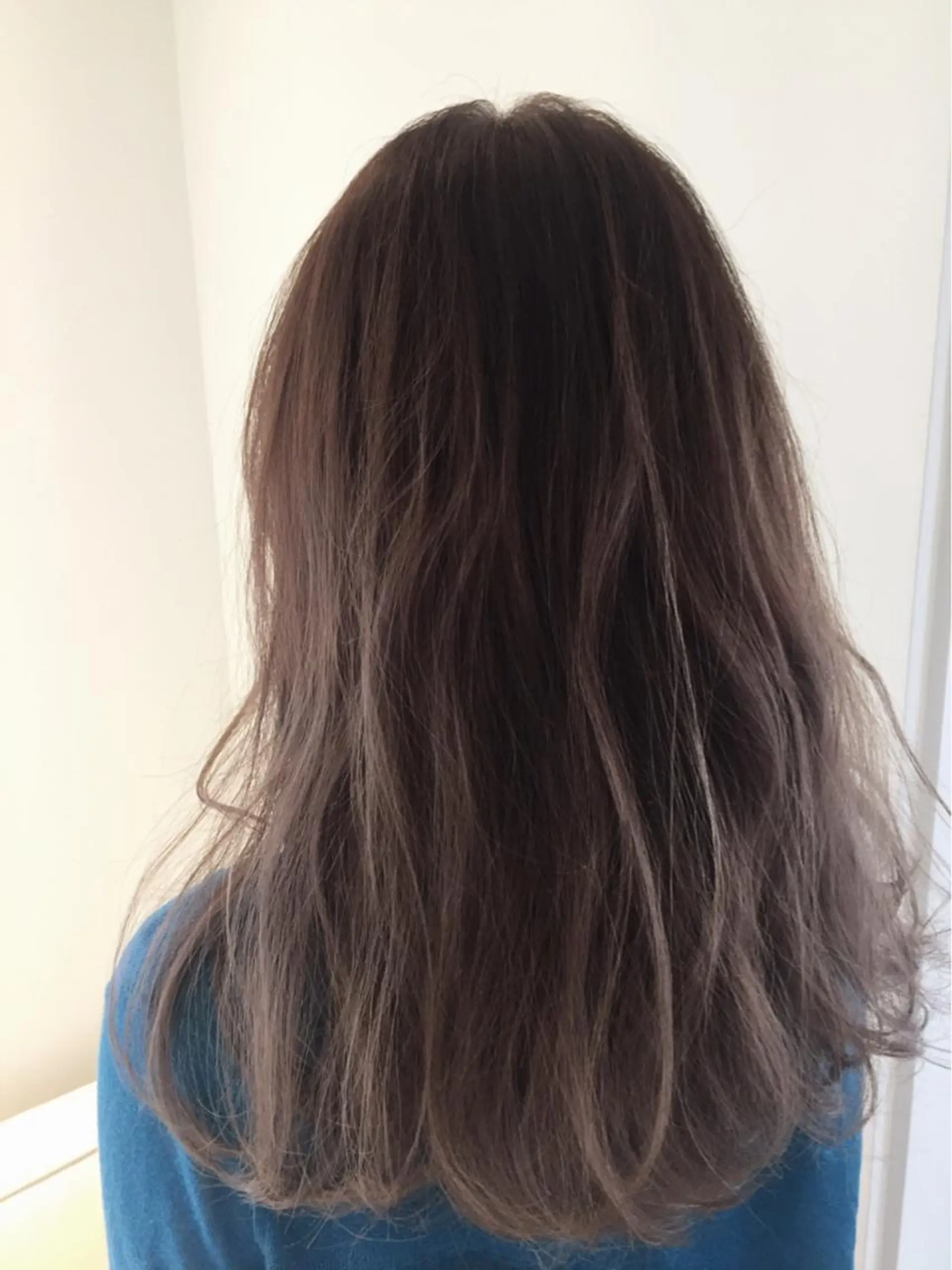 セミロング カラー パーマ ヘアアレンジ ブリーチ 透明感カラー グラデーションカラー グレージュ ハイライトカラー ✨ハイクオリティ✨ 山本香也のヘアスタイル