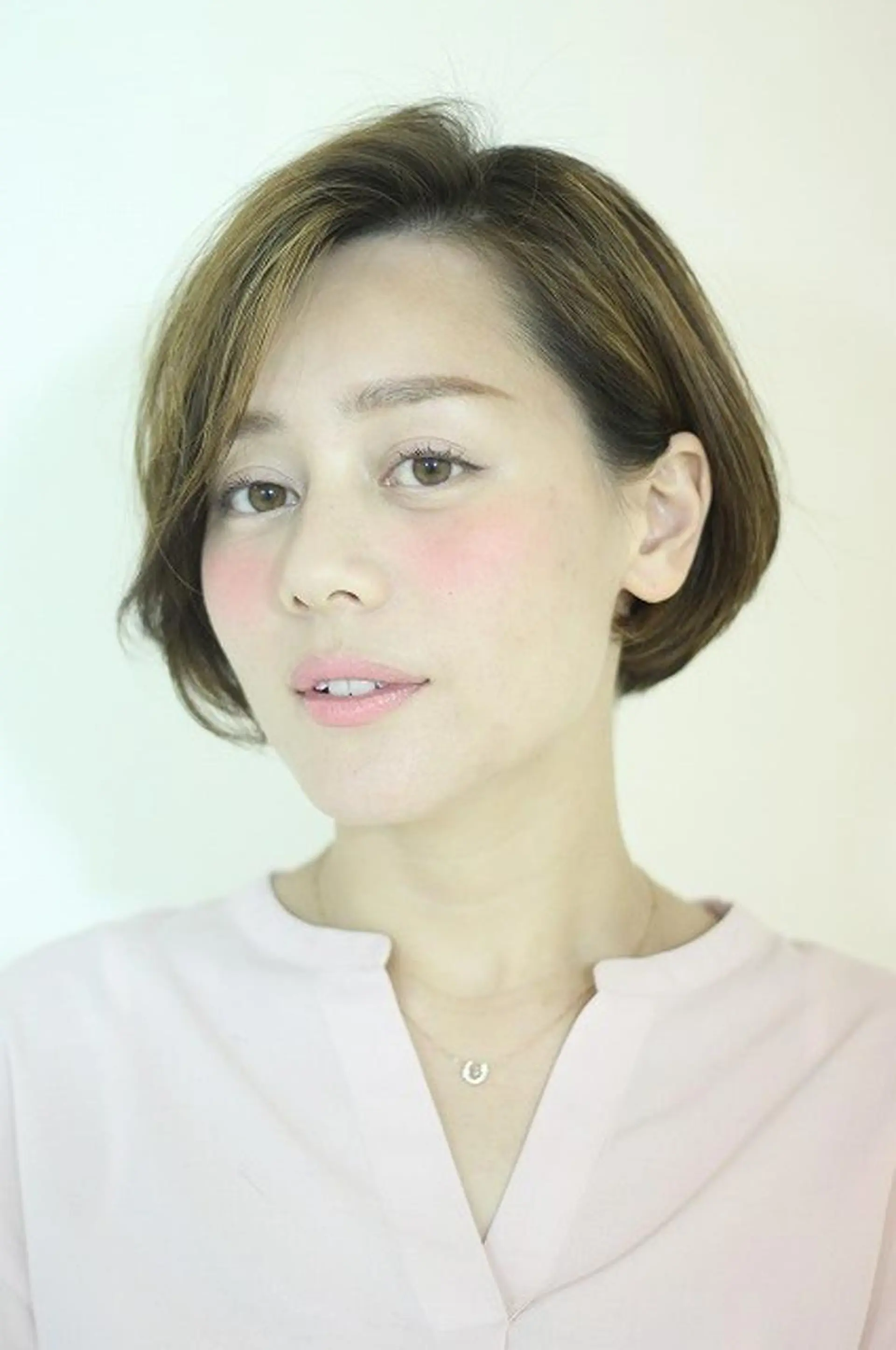 ショート カラー ヘアアレンジ 君野 彰治のヘアスタイル