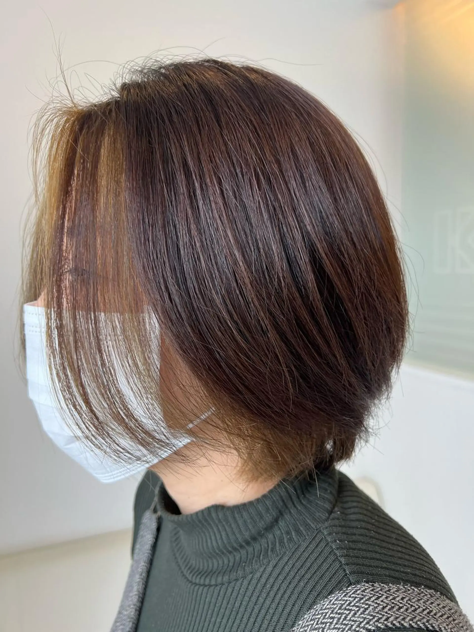 ミディアム 下岡 奈津美のヘアスタイル