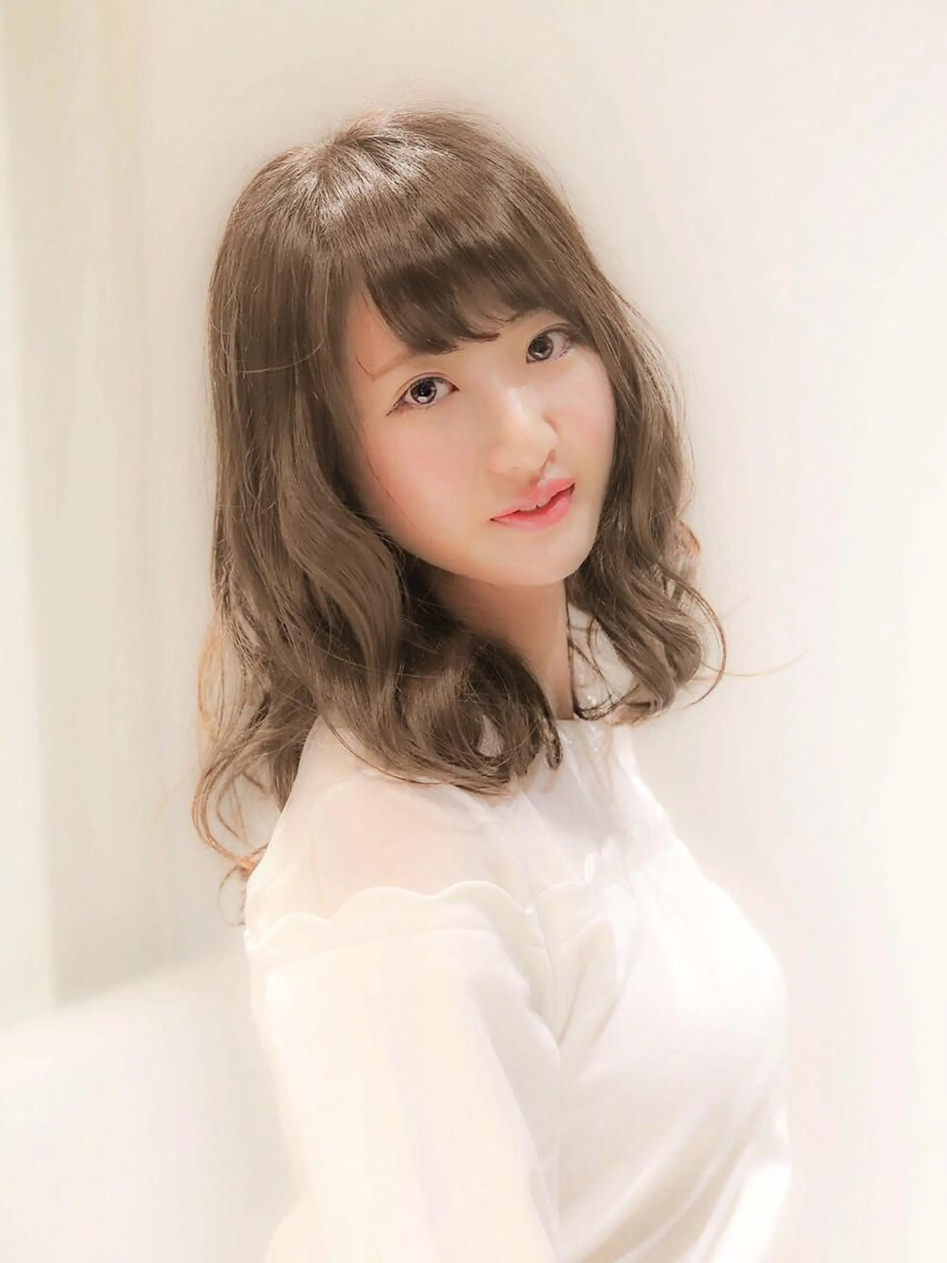 セミロング カラー パーマ バレイヤージュ 黒髪 グラデーションカラー グレージュ ハイライトカラー カット ヘアカラー パーマ トリートメント 髪質改善🌈縮毛矯正 荻原　達矢のヘアスタイル