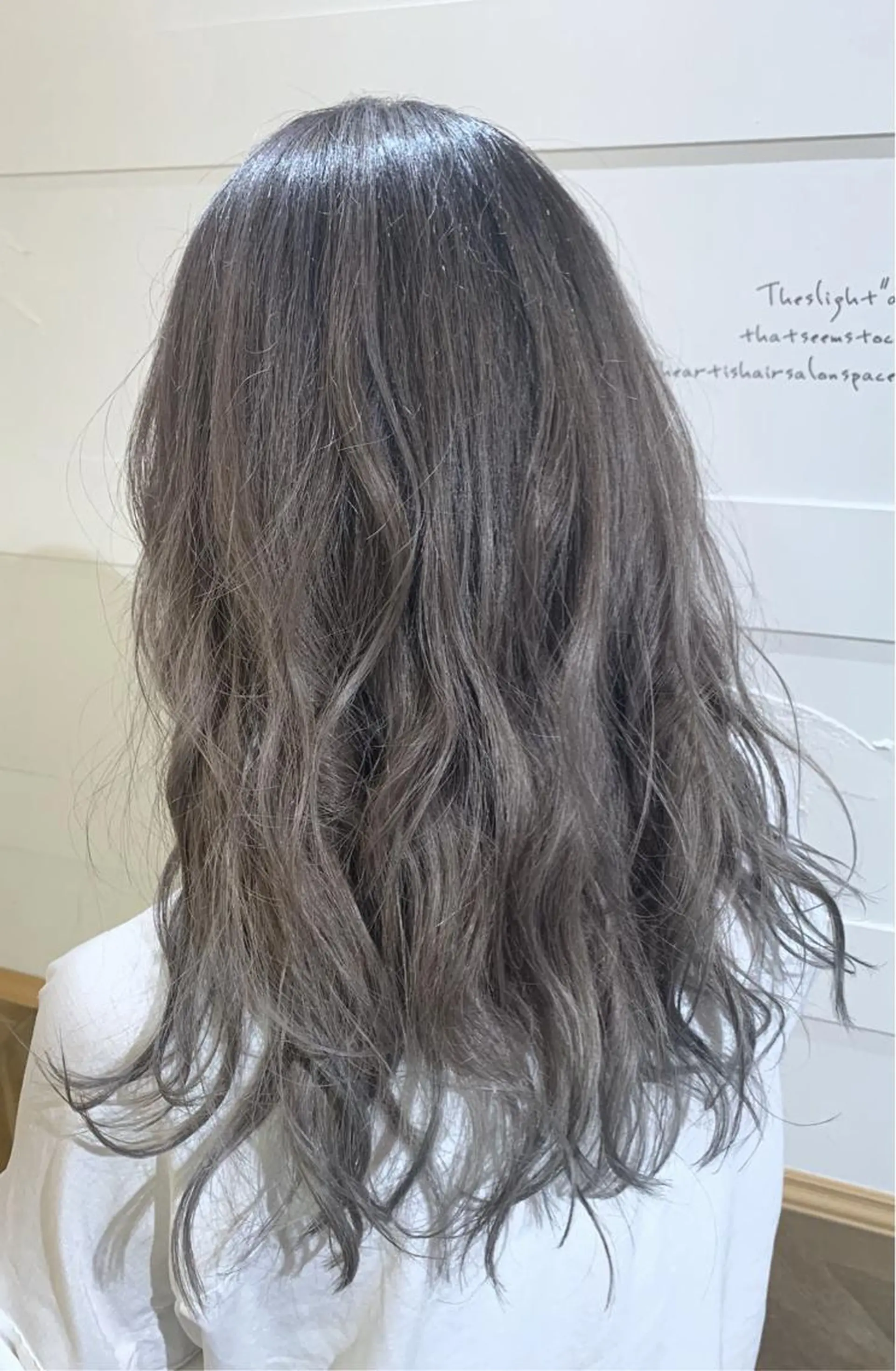 ロング カラー バレイヤージュ シルバー レイヤーカット 船津武俊 フナツタケトシのヘアスタイル