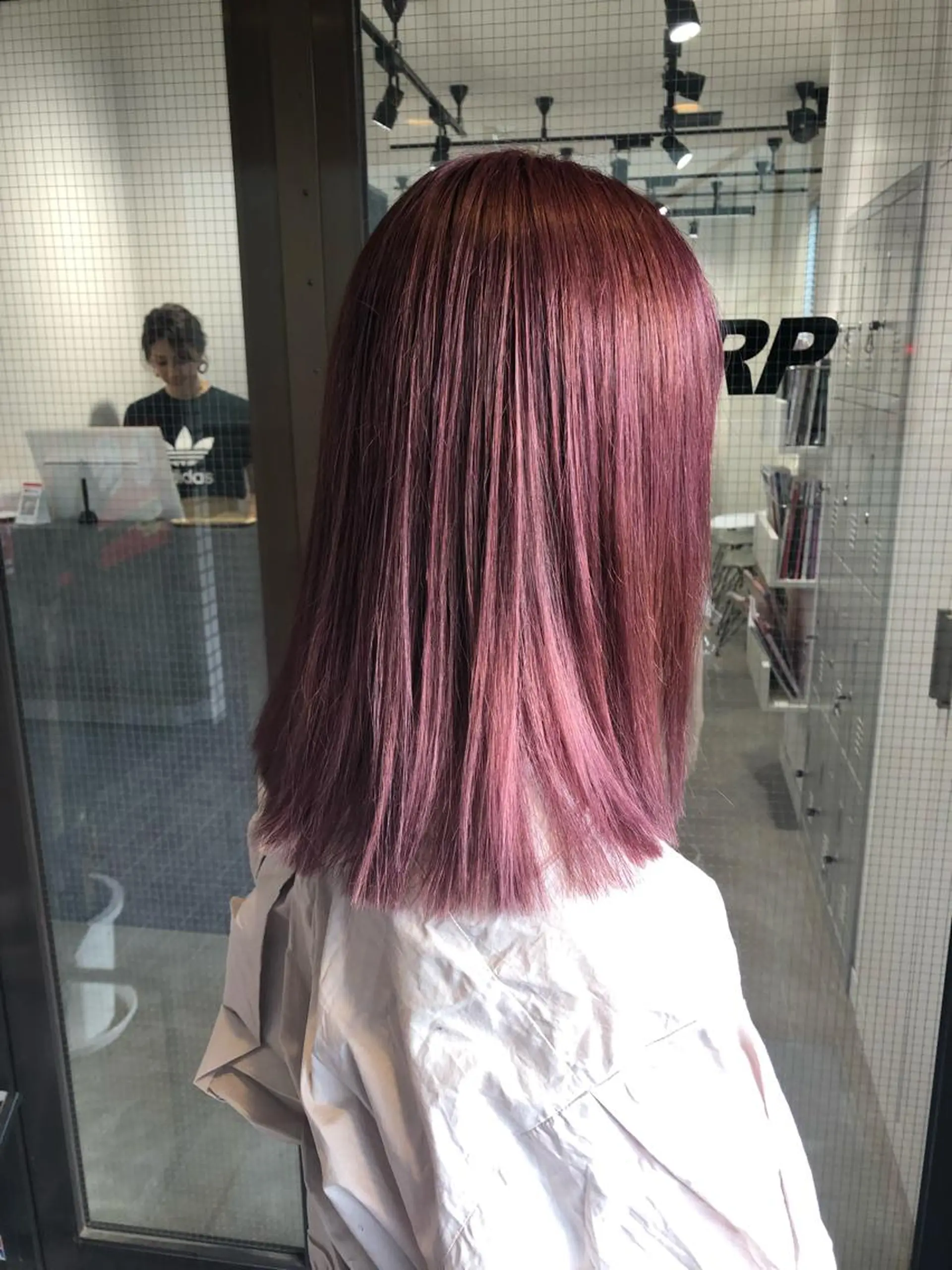 セミロング カラー ラベンダーカラー ピンクカラー ピンクラベンダー ヘアカラー 🤍2nd🤍田所 美希のヘアスタイル