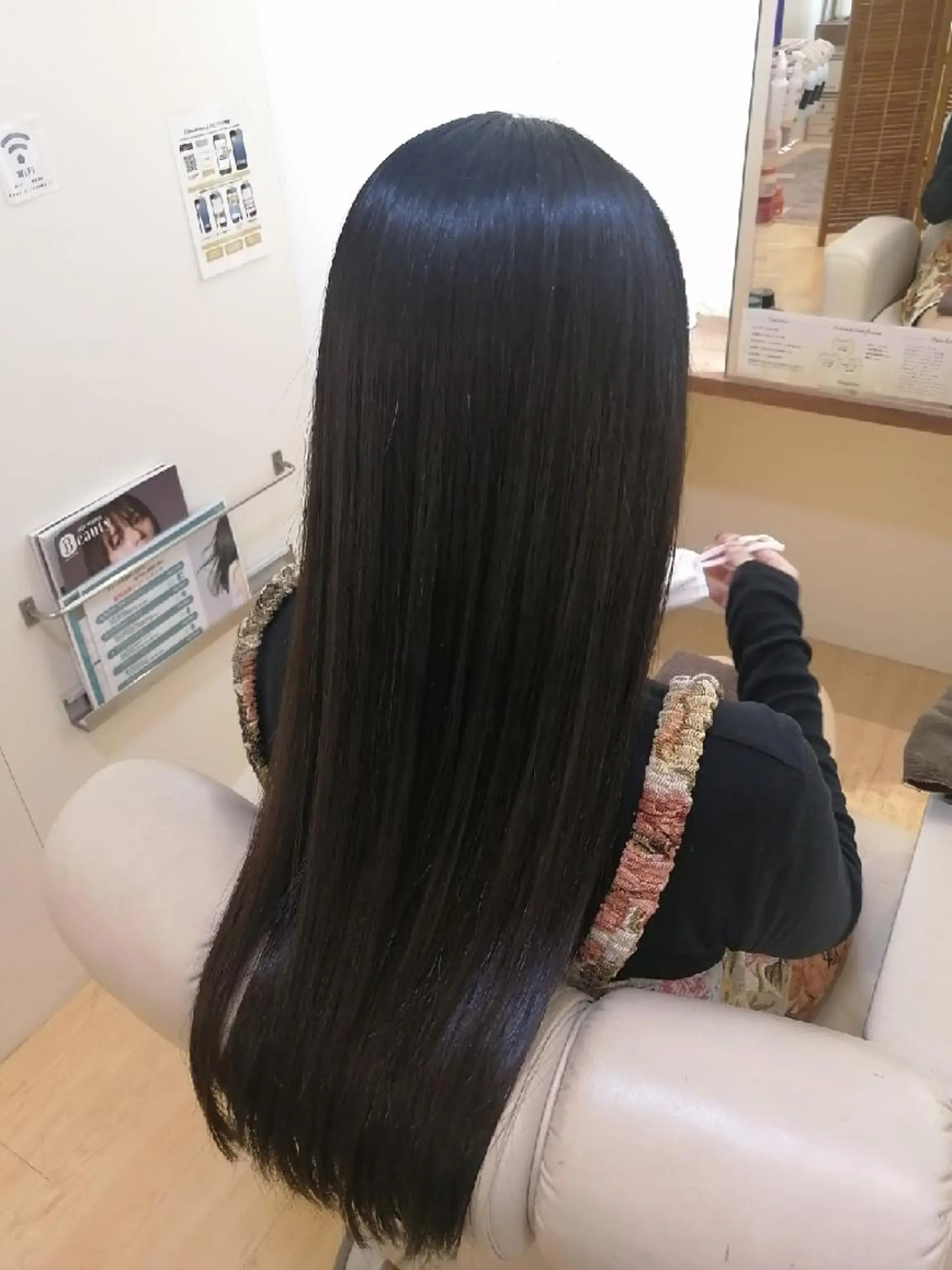 ロング カット 縮毛矯正 トリートメント 鈴木 さやかのヘアスタイル