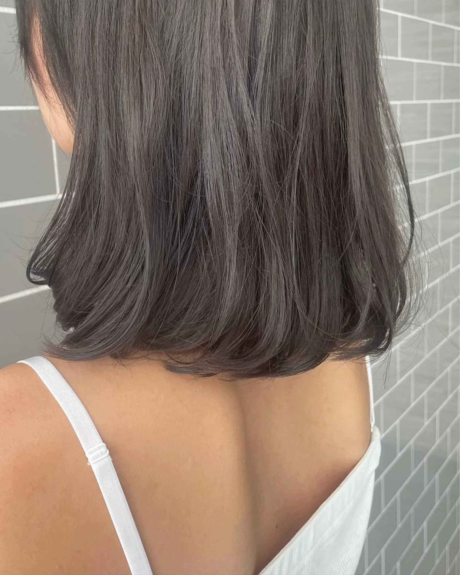 ミディアム カラー カット ヘアカラー うる艶ヘア💐 艶ハイトーン💐彩夏のヘアスタイル