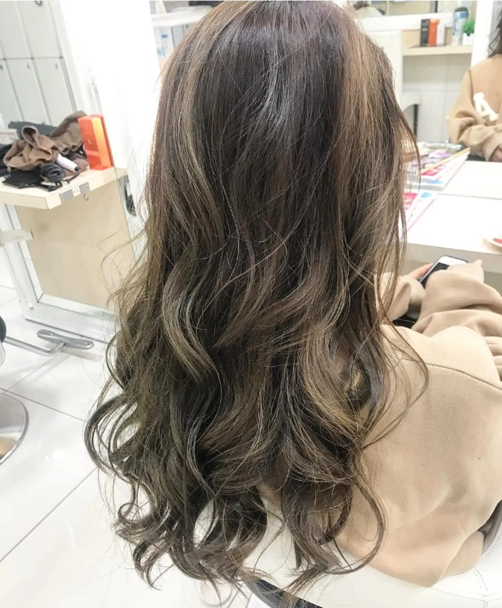 ロング カラー midori osawaのヘアスタイル