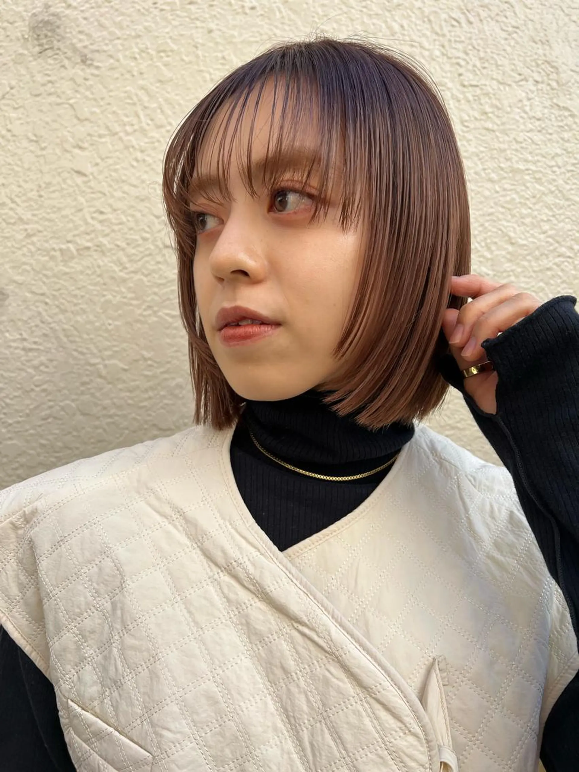 ショート カラー 切りっぱなしボブ ボブ 顔まわりレイヤー レイヤーカット KANA/ボブ/ インナーカラー/艶髪のヘアスタイル