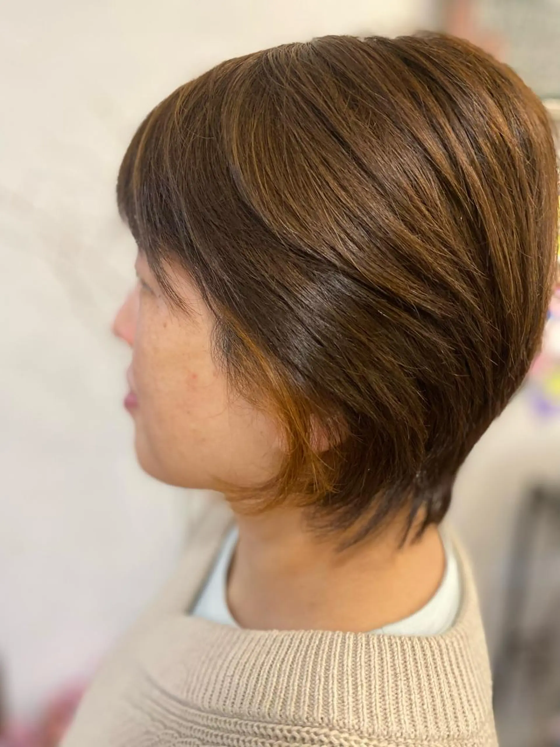 ミディアム かつまた かよこのヘアスタイル